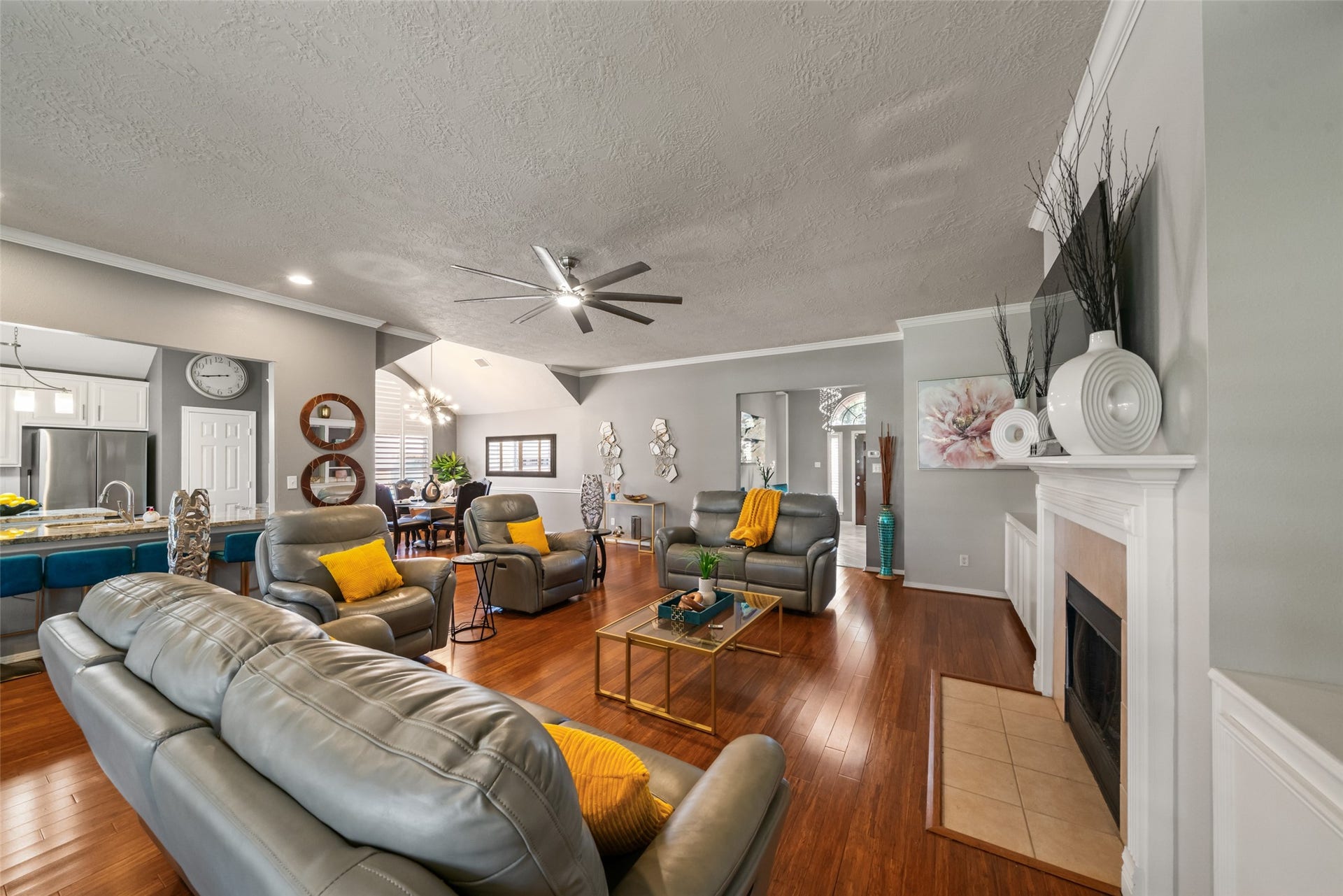 18703 Aquatic Drive, Humble, TX 77346 18703 Aquatic Drive, Humble, TX 77346