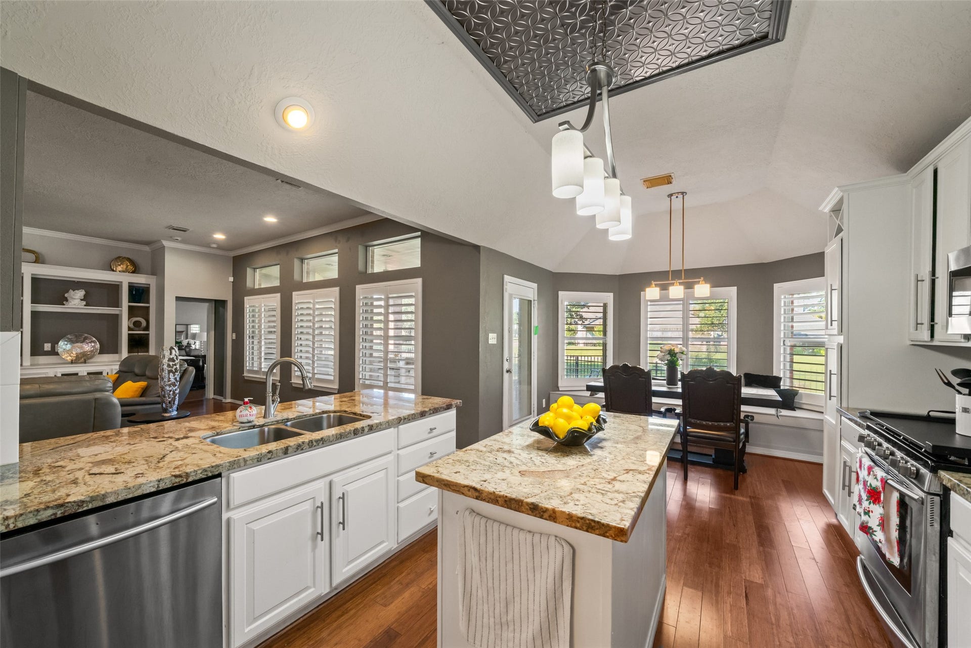 18703 Aquatic Drive, Humble, TX 77346 18703 Aquatic Drive, Humble, TX 77346