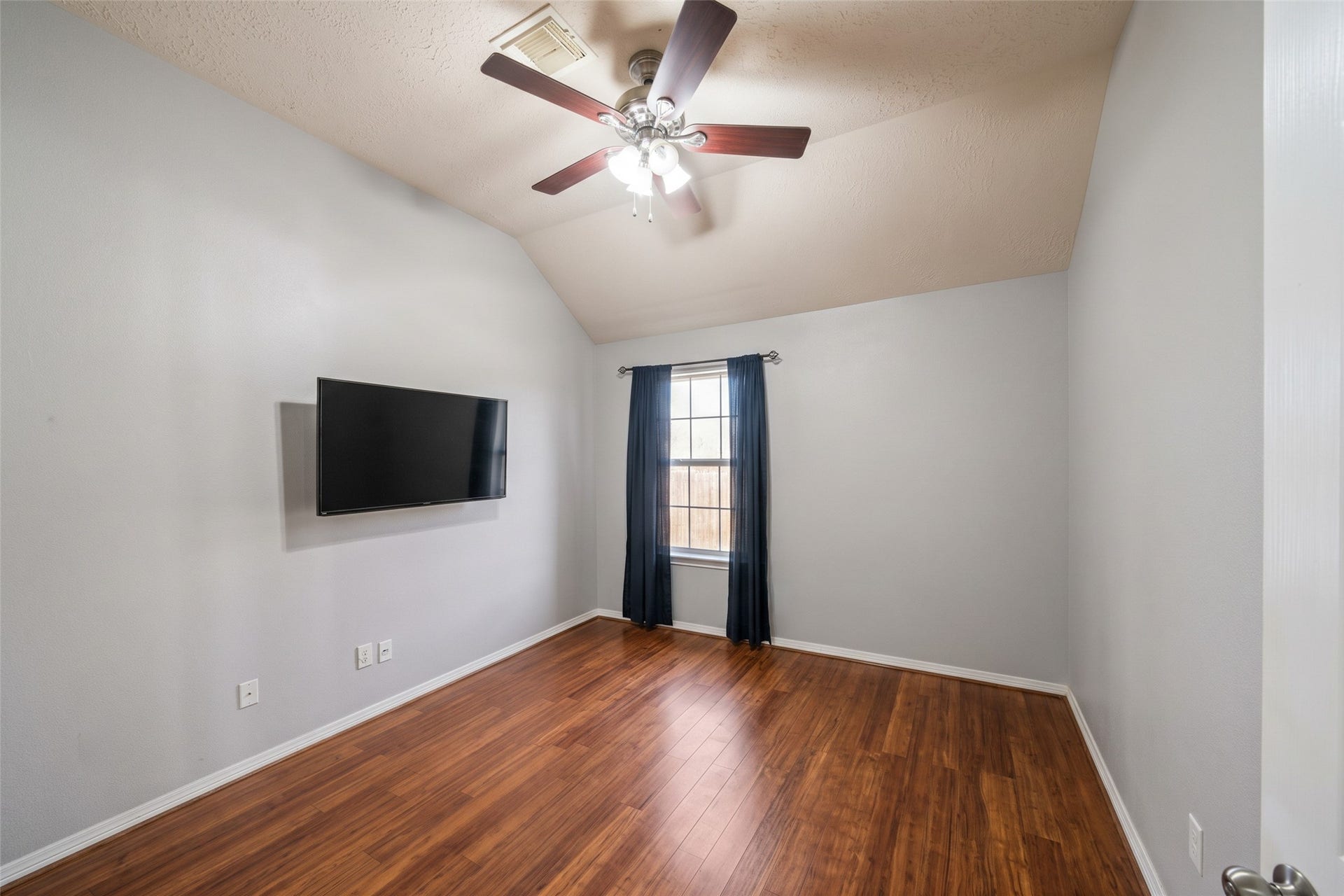 18703 Aquatic Drive, Humble, TX 77346 18703 Aquatic Drive, Humble, TX 77346