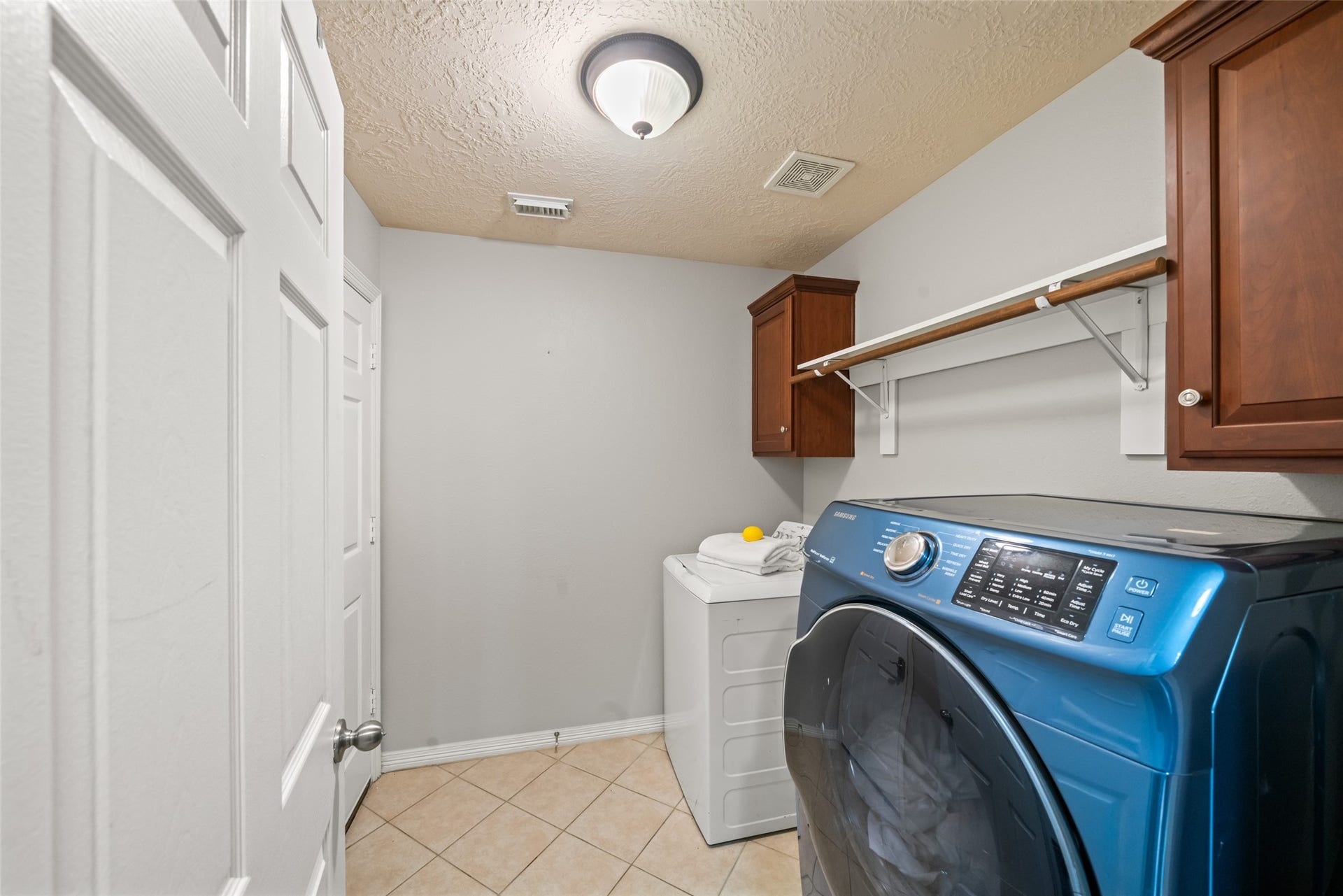 18703 Aquatic Drive, Humble, TX 77346 18703 Aquatic Drive, Humble, TX 77346