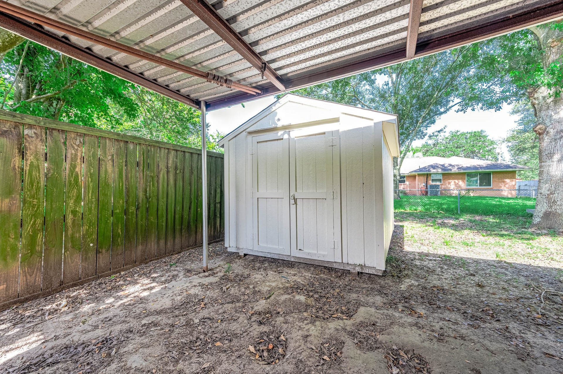 1033 S Booth Lane, Alvin, TX 77511 1033 S Booth Lane, Alvin, TX 77511
