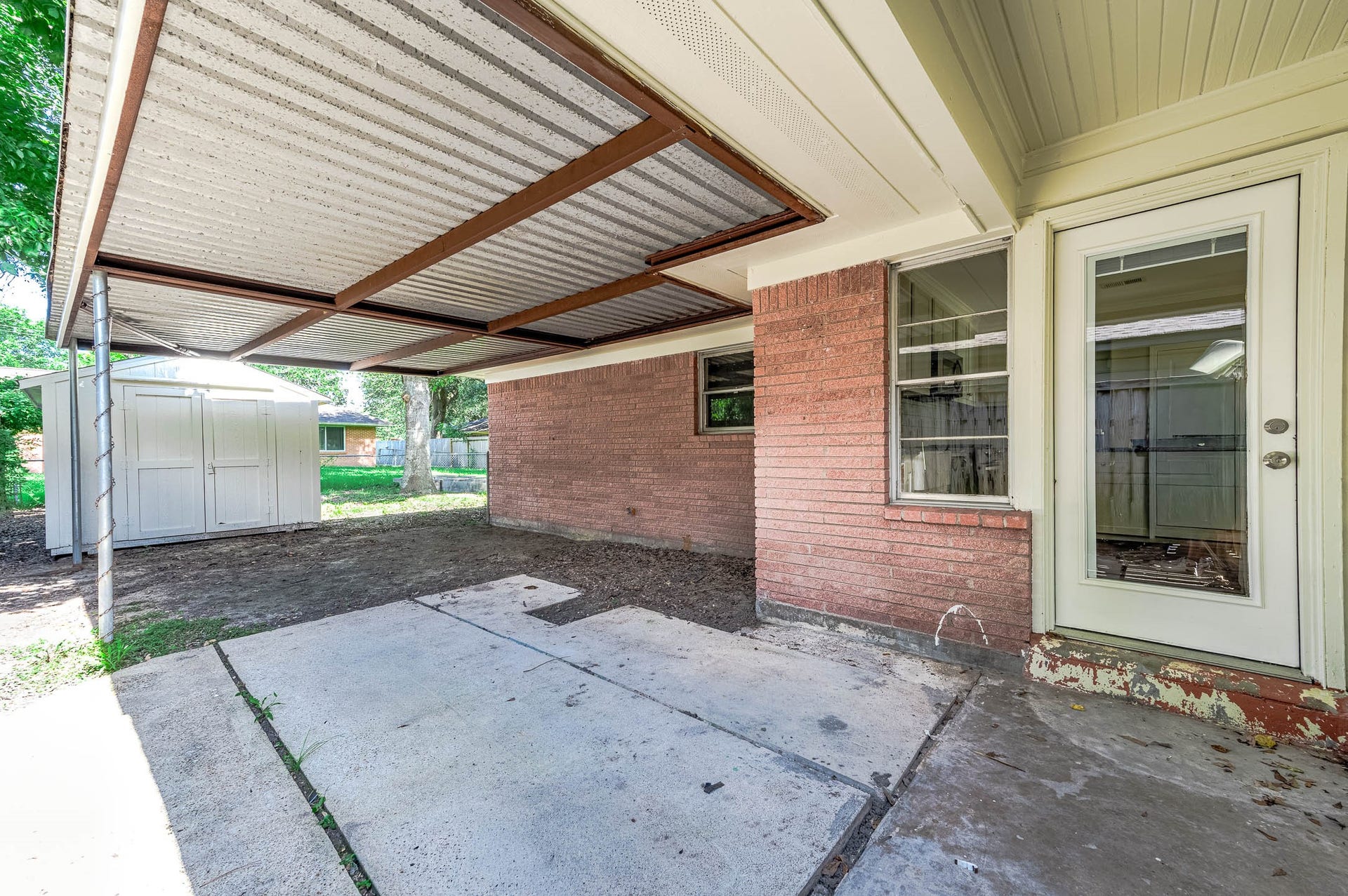 1033 S Booth Lane, Alvin, TX 77511 1033 S Booth Lane, Alvin, TX 77511