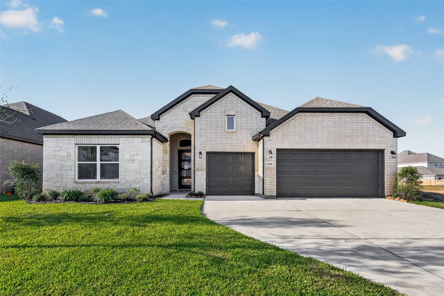 Property photo for 1048 Apple Ridge Road, Magnolia, TX
