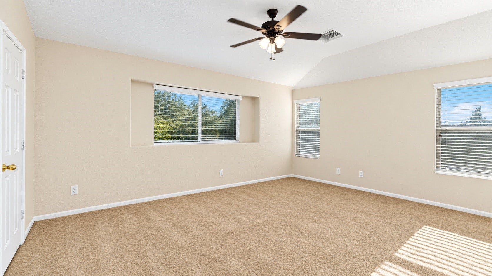 2114 Bishop Hollow Lane, Rosenberg, TX 77471 Master Bedroom