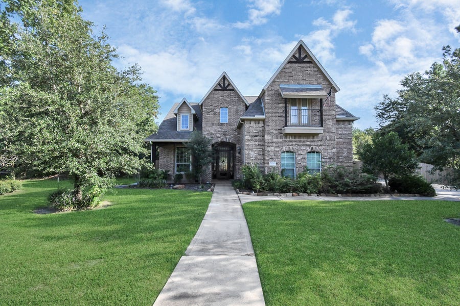 Property photo for 1005 Prescott Drive, Conroe, TX