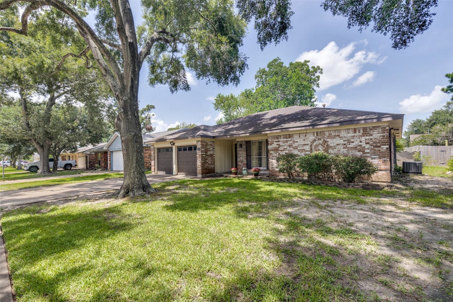 Property photo for 16131 White Star Drive, Houston, TX