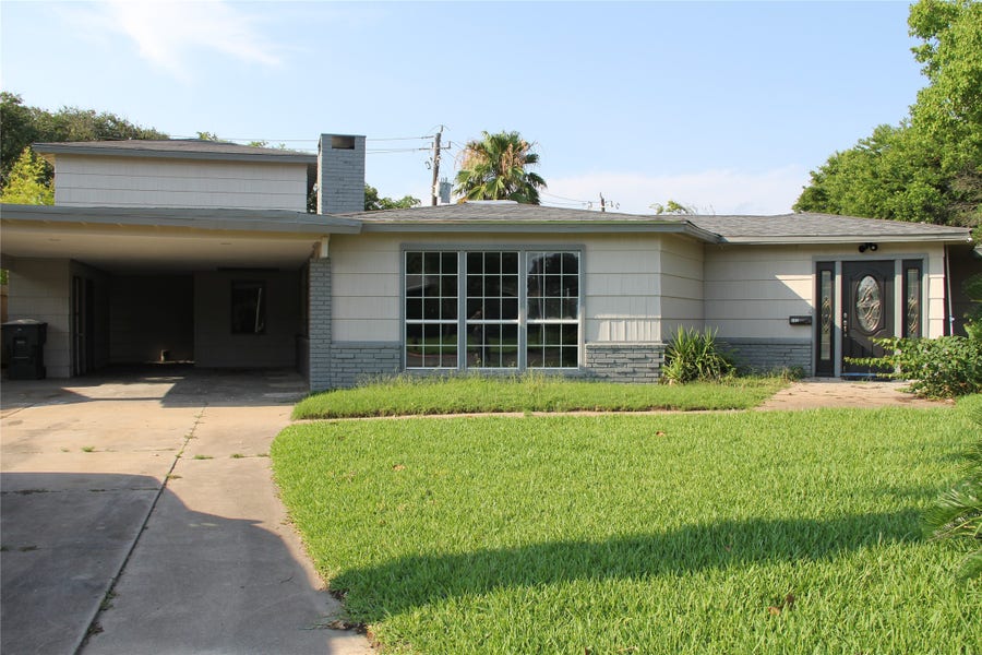 Property photo for 126 San Marino Drive, Galveston, TX