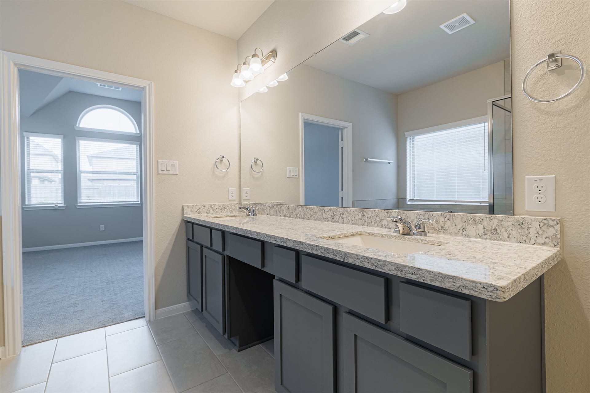 3002 Roberta Sue Drive, Missouri City, TX 77459 3002 Roberta Sue Drive, Missouri City, TX 77459