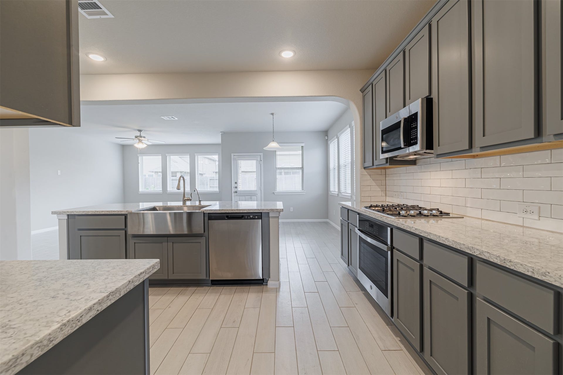 3002 Roberta Sue Drive, Missouri City, TX 77459 3002 Roberta Sue Drive, Missouri City, TX 77459