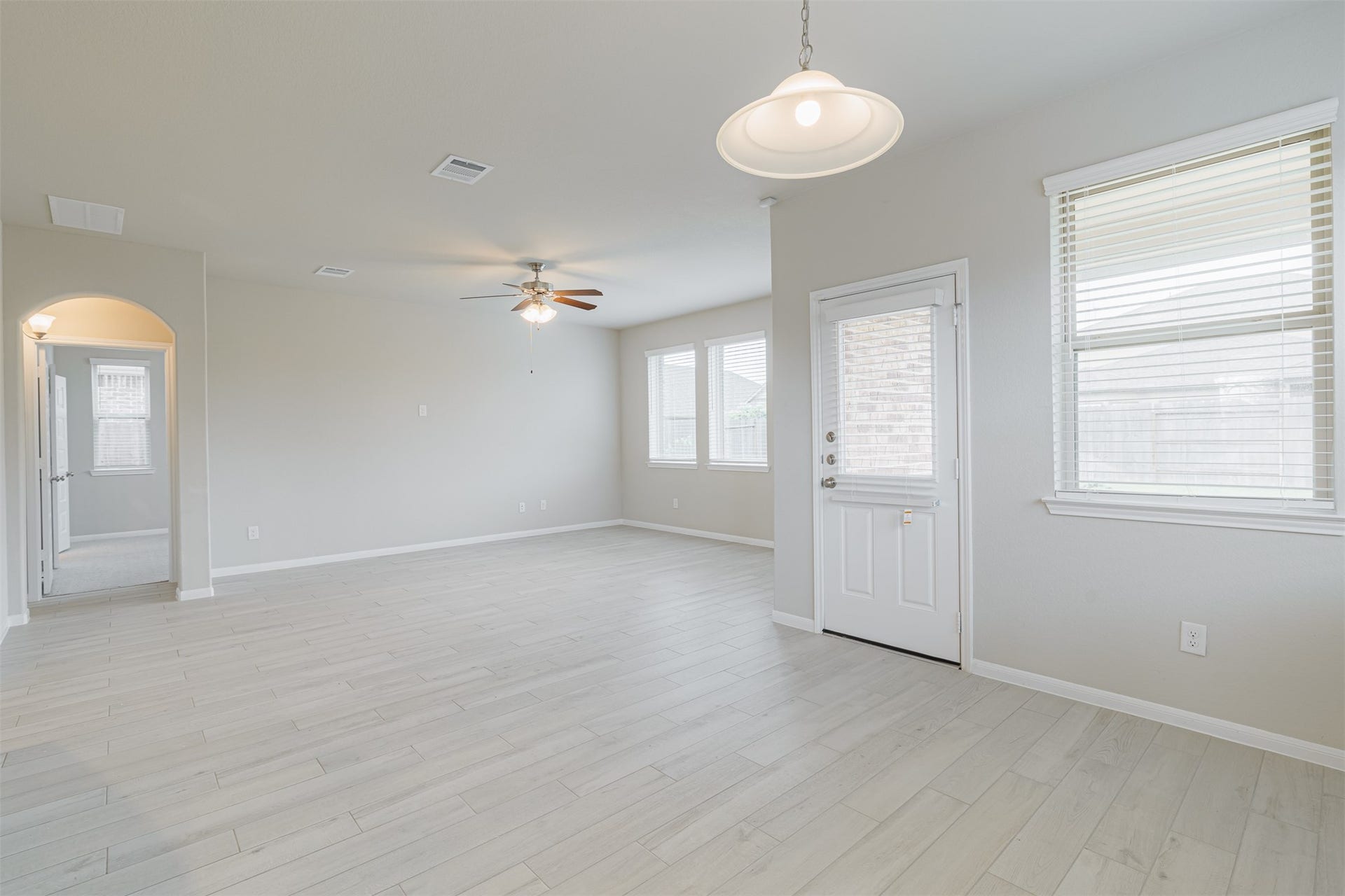 3002 Roberta Sue Drive, Missouri City, TX 77459 3002 Roberta Sue Drive, Missouri City, TX 77459