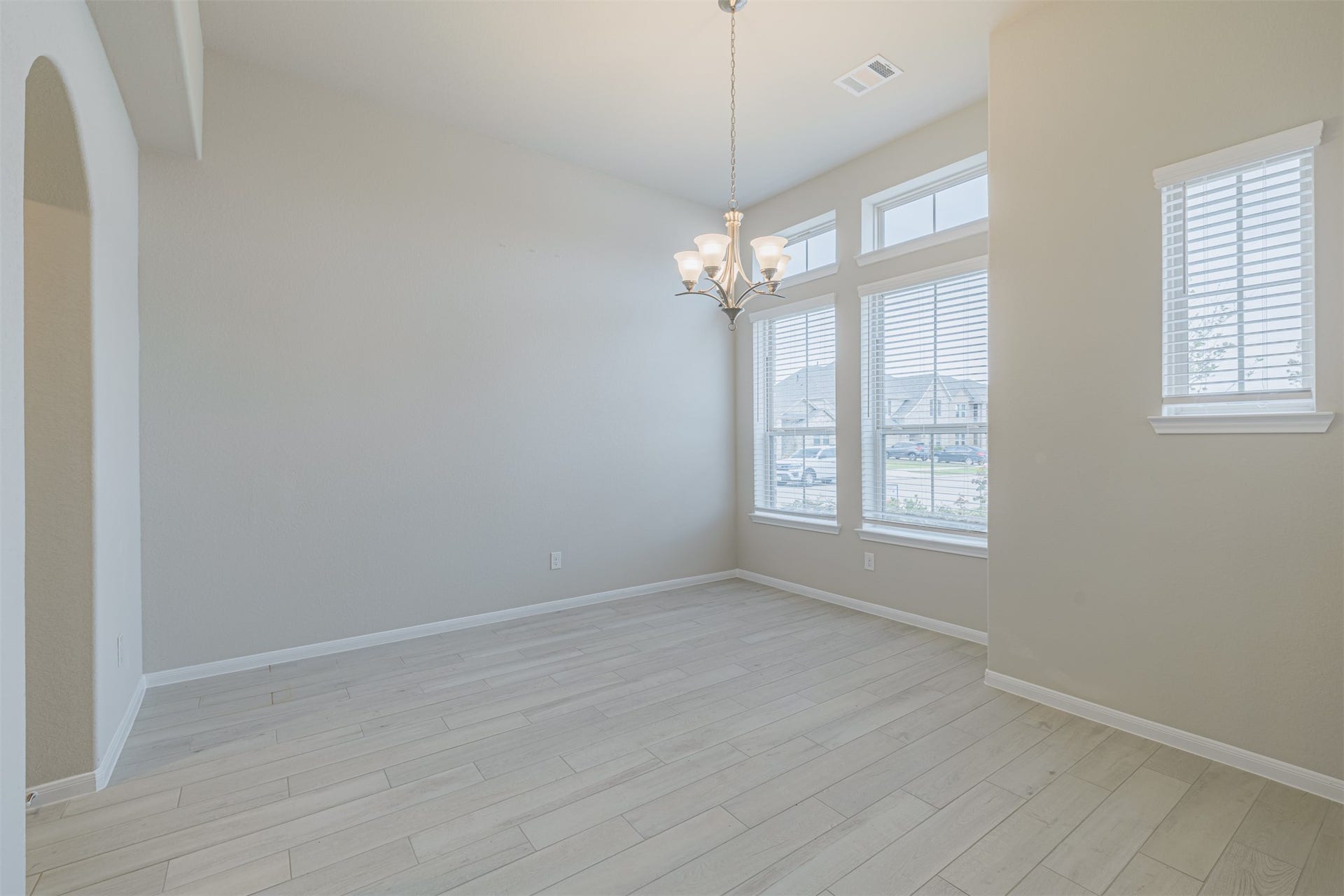 3002 Roberta Sue Drive, Missouri City, TX 77459 3002 Roberta Sue Drive, Missouri City, TX 77459