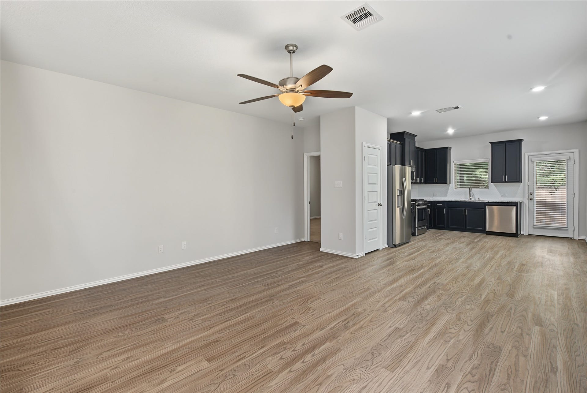 107 Silver Sky Court, Conroe, TX 77304 107 Silver Sky Court, Conroe, TX 77304