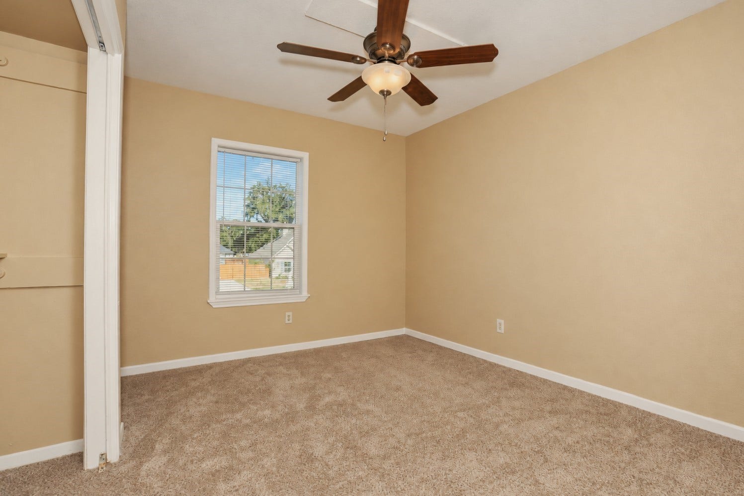 2236 Ridgewood Drive, West Columbia, TX 77486 2nd Bedroom