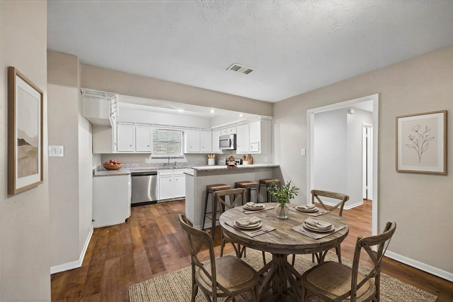130 Red Oak Lane, Conroe, TX 77304