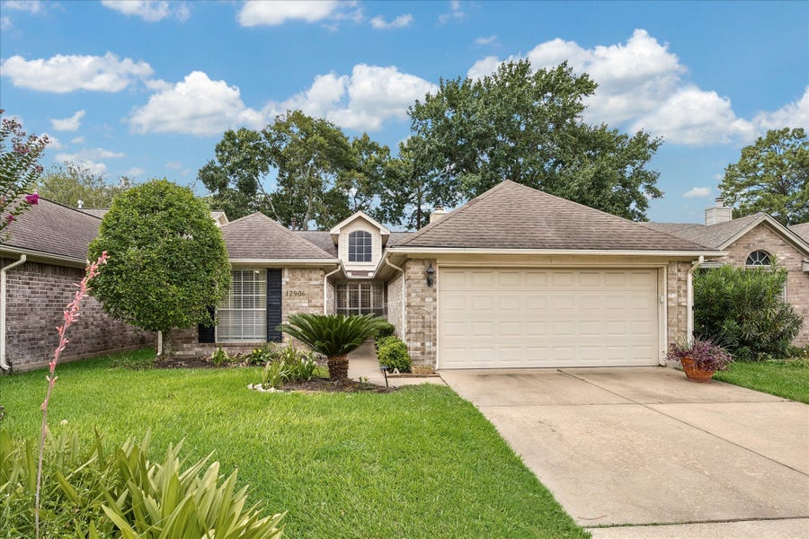 Property photo for 12906 Sandri Lane, Houston, TX