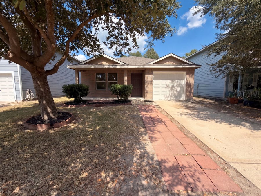 Property photo for 7435 Kennemer Drive, Humble, TX