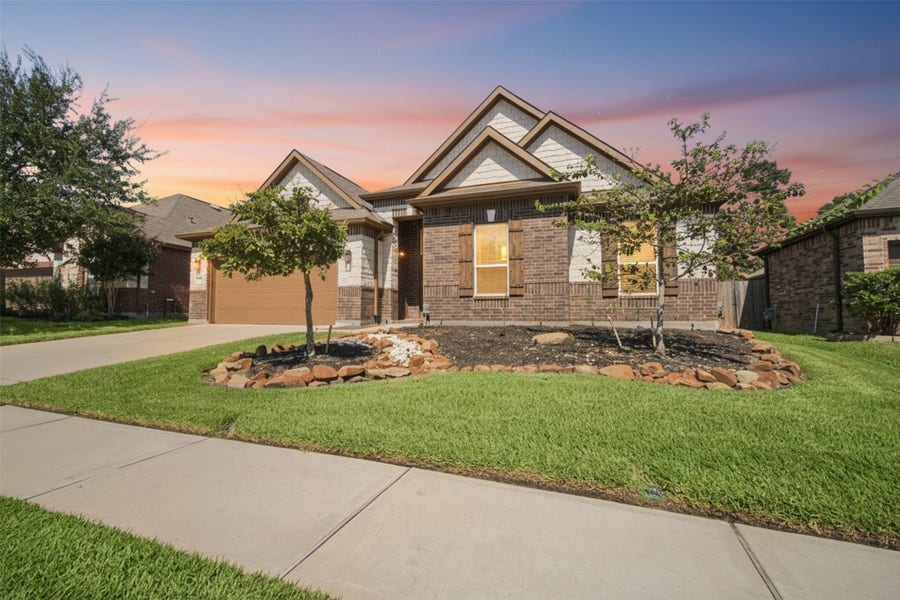 Property photo for 8719 Stoney Brook Lane, Magnolia, TX