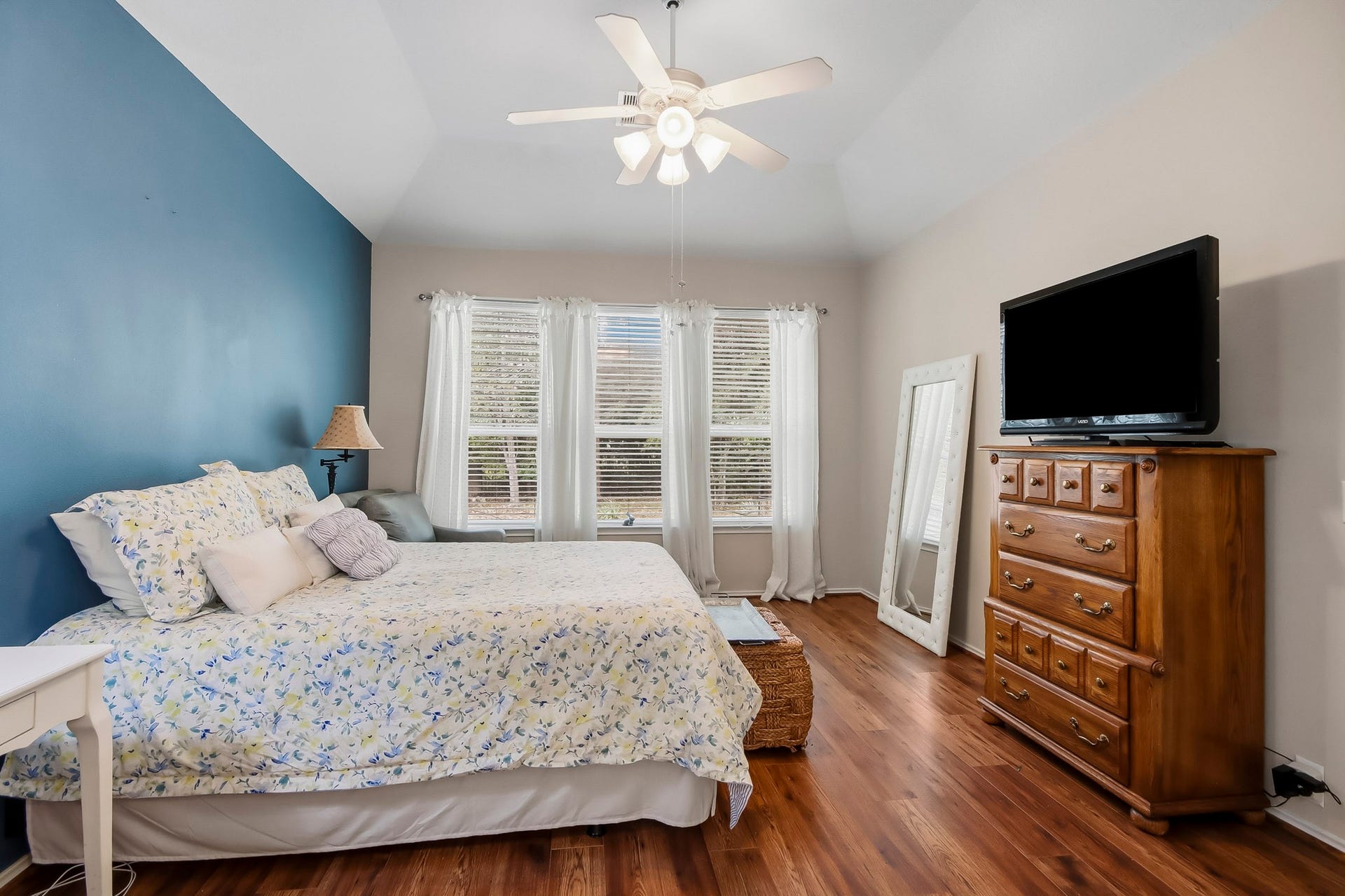 13319 Hartland Lake Lane, Houston, TX 77044 13319 Hartland Lake Lane, Houston, TX 77044