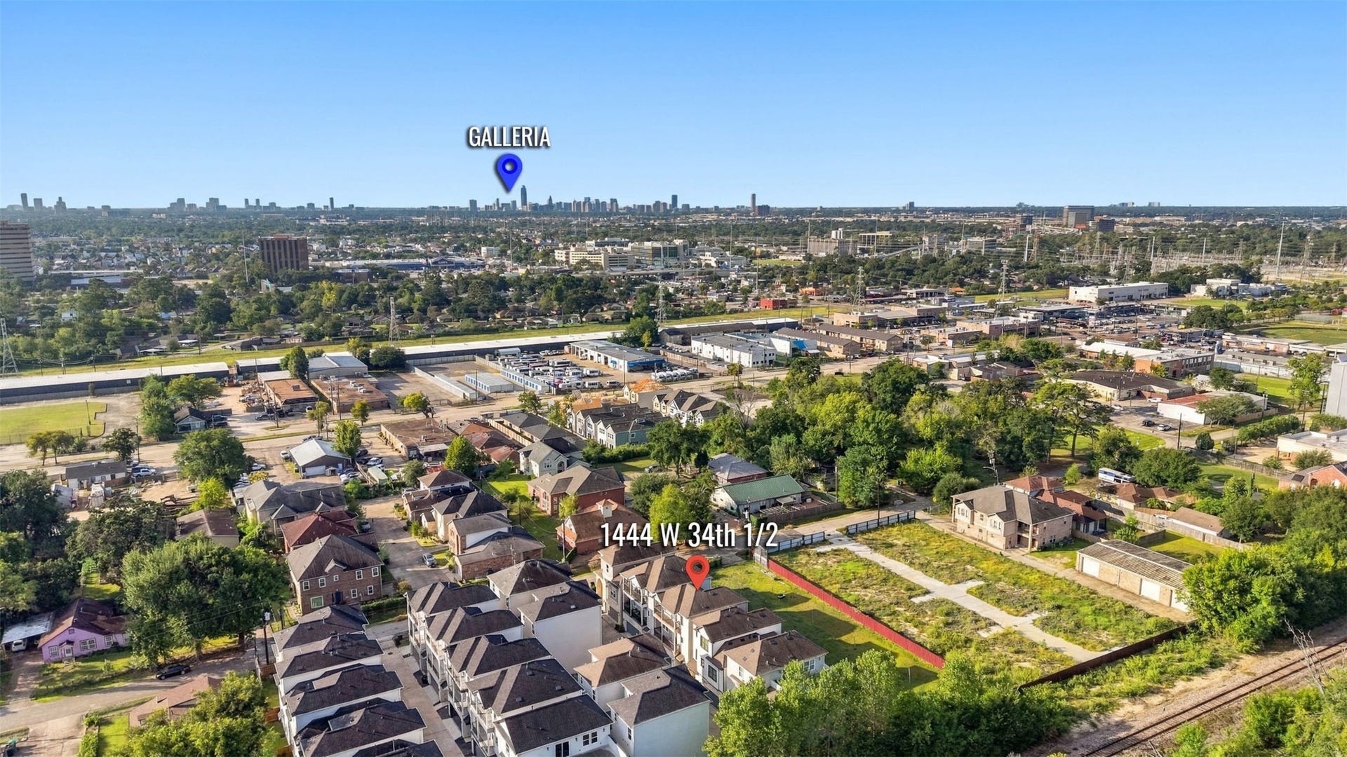 1444 W 34th 1/2 Street, Houston, TX 77018 Homes convenient location with easy access toward the Galleria and other major parts of Houston.