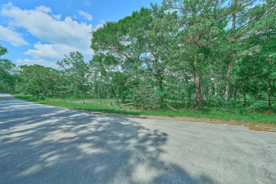 Property photo for 27592 S Log Cabin Road, Montgomery, TX