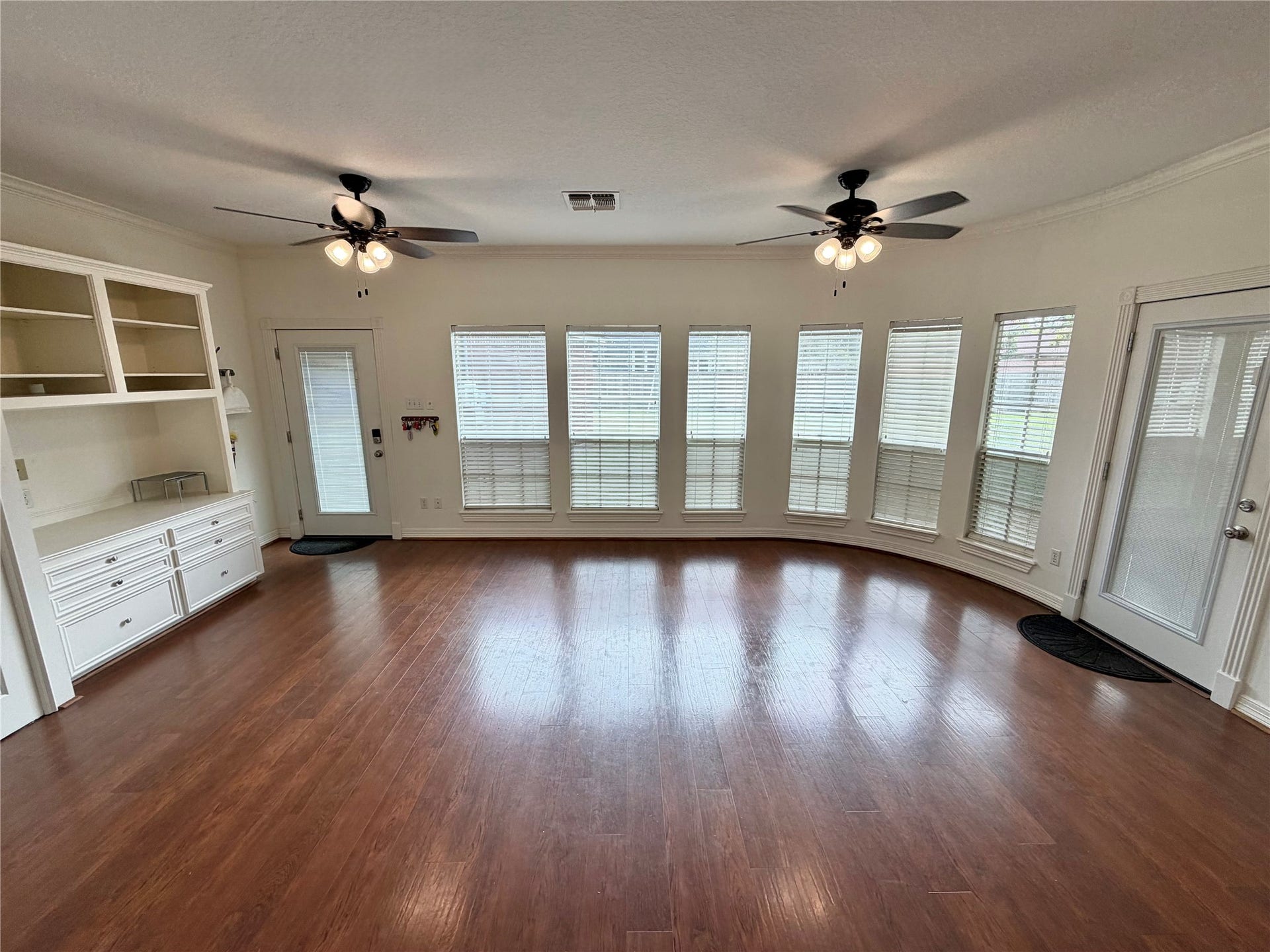 312 Timbercreek Drive, Lake Jackson, TX 77566