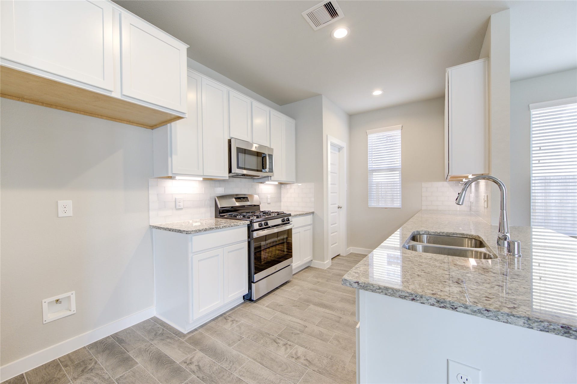 2623 FINLEY Lane, Rosenberg, TX 77471 2623 FINLEY Lane, Rosenberg, TX 77471