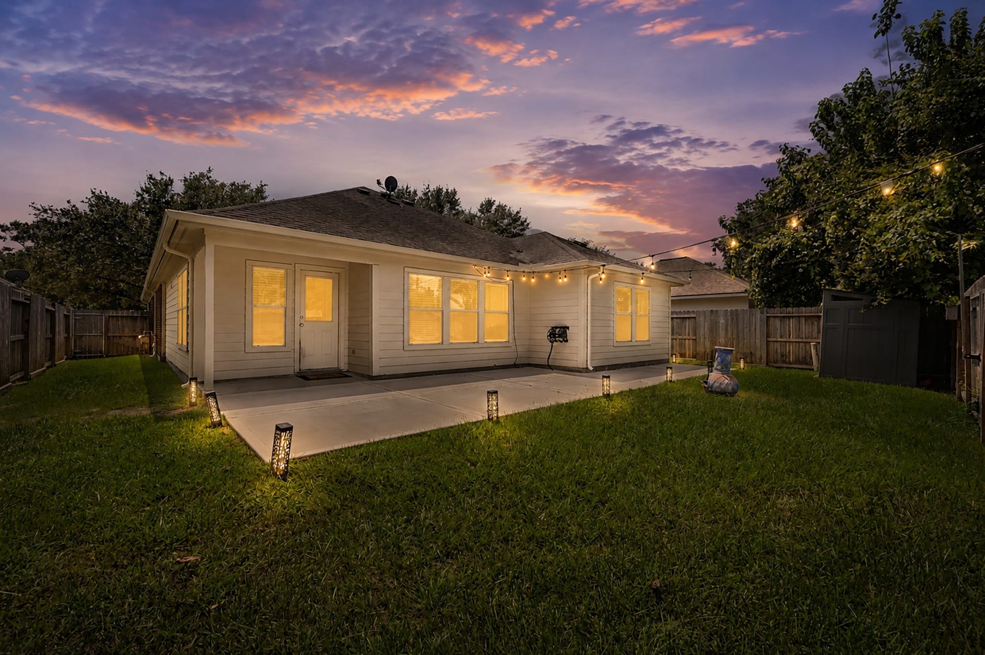 As the sun goes down, this space is transformed into a peaceful retreat.