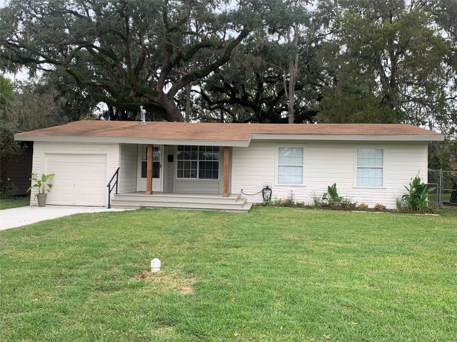 Property photo for 507 Magnolia Street, Lake Jackson, TX