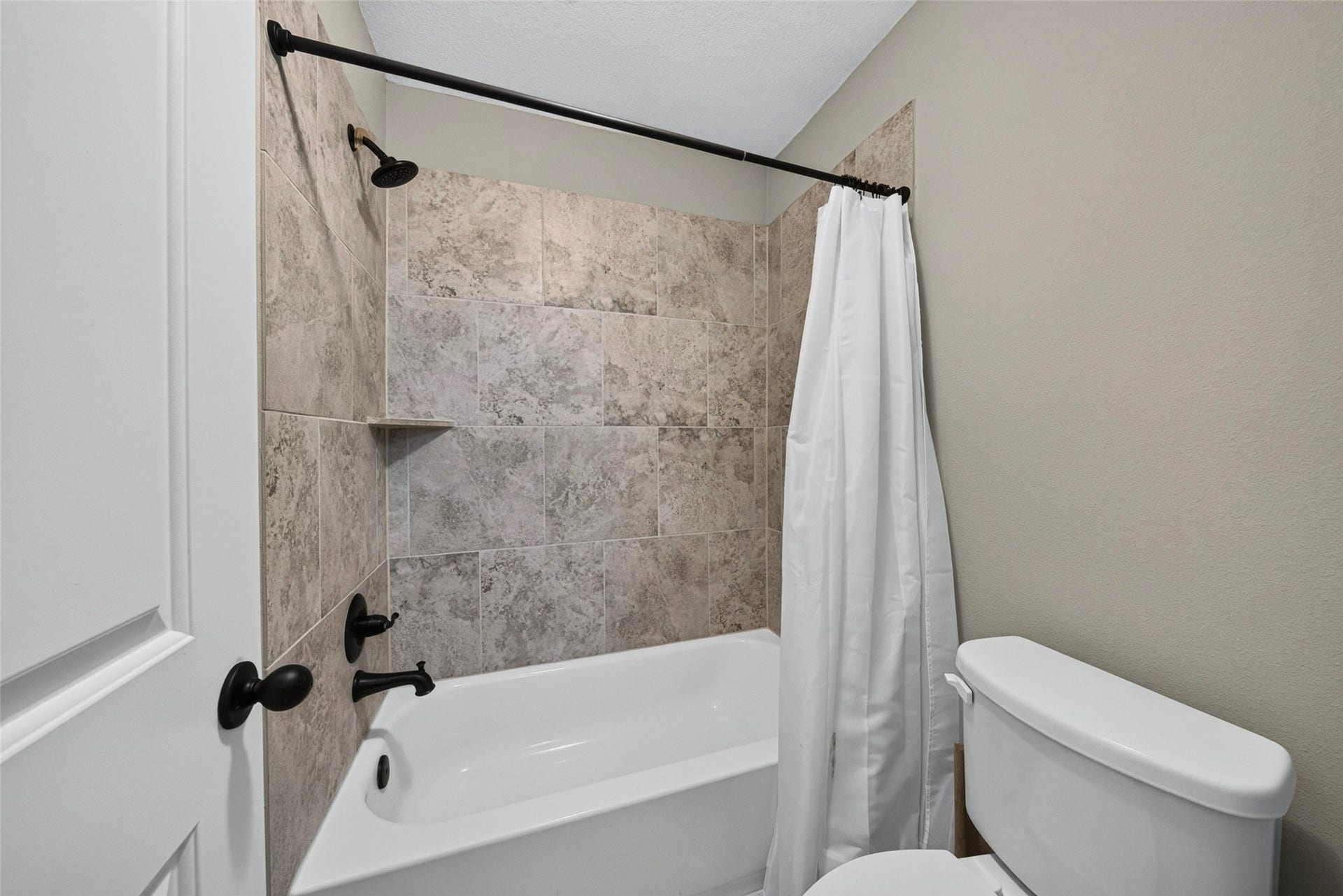 31041 Pecan Creek Drive, Brookshire, TX 77423 31041 Pecan Creek Drive, Brookshire, TX 77423