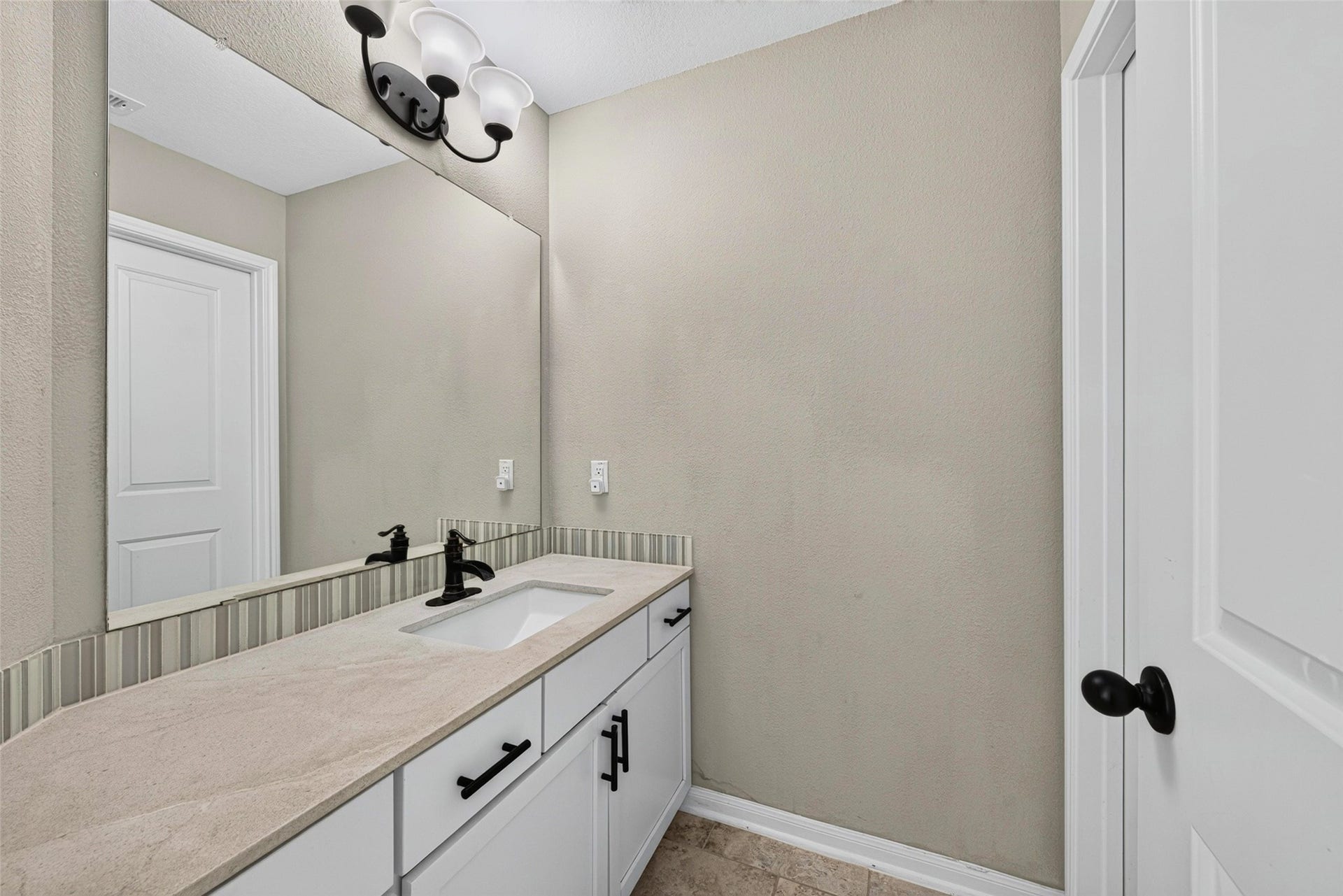 31041 Pecan Creek Drive, Brookshire, TX 77423 31041 Pecan Creek Drive, Brookshire, TX 77423