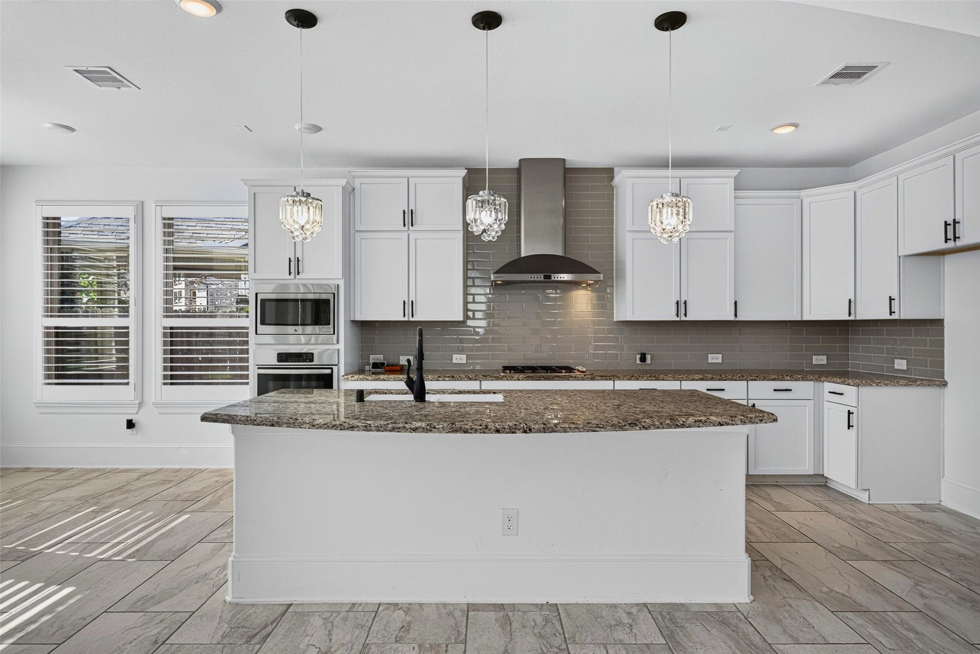 31041 Pecan Creek Drive, Brookshire, TX 77423 31041 Pecan Creek Drive, Brookshire, TX 77423