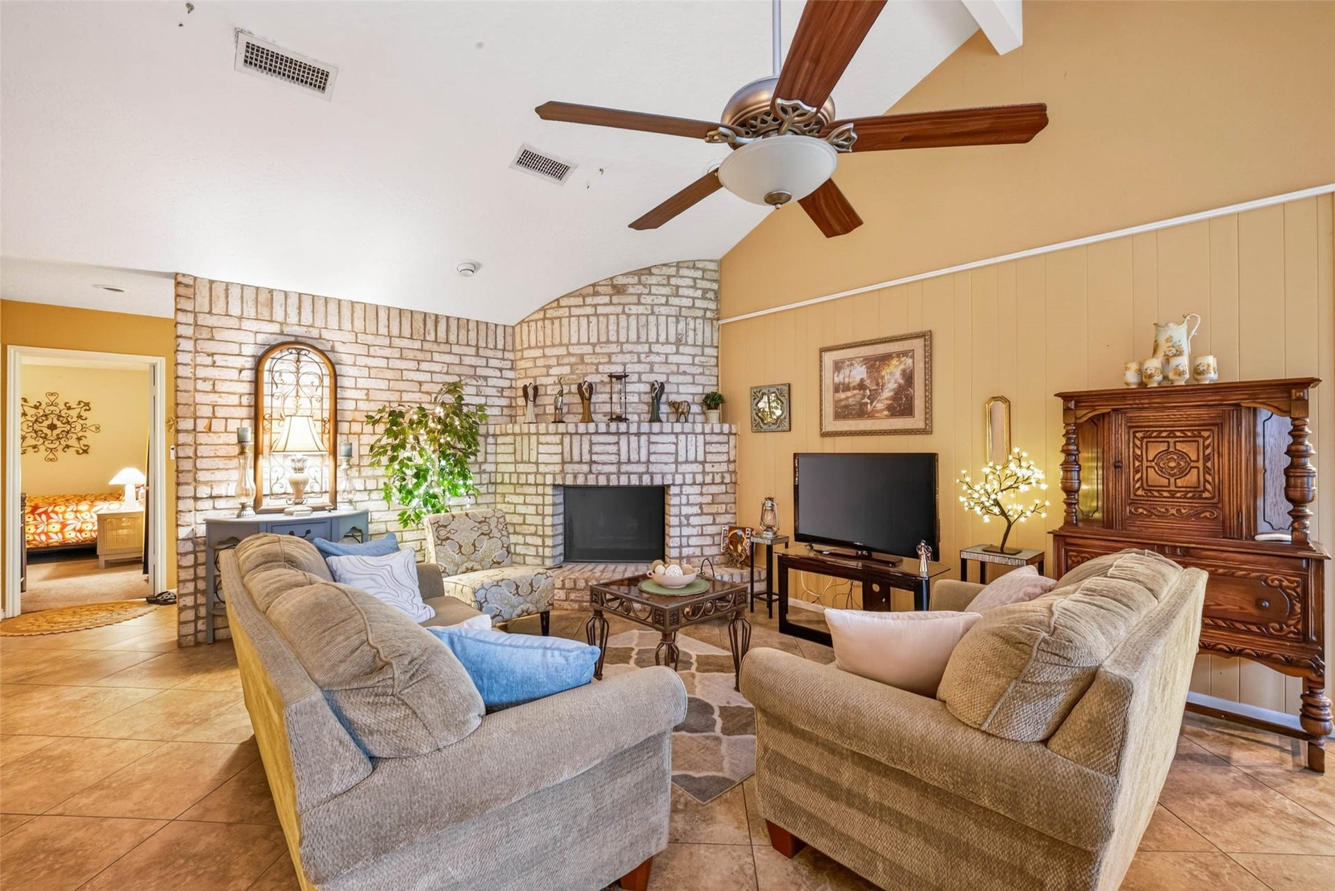 14339 Crosshaven Drive, Houston, TX 77015 14339 Crosshaven Drive, Houston, TX 77015