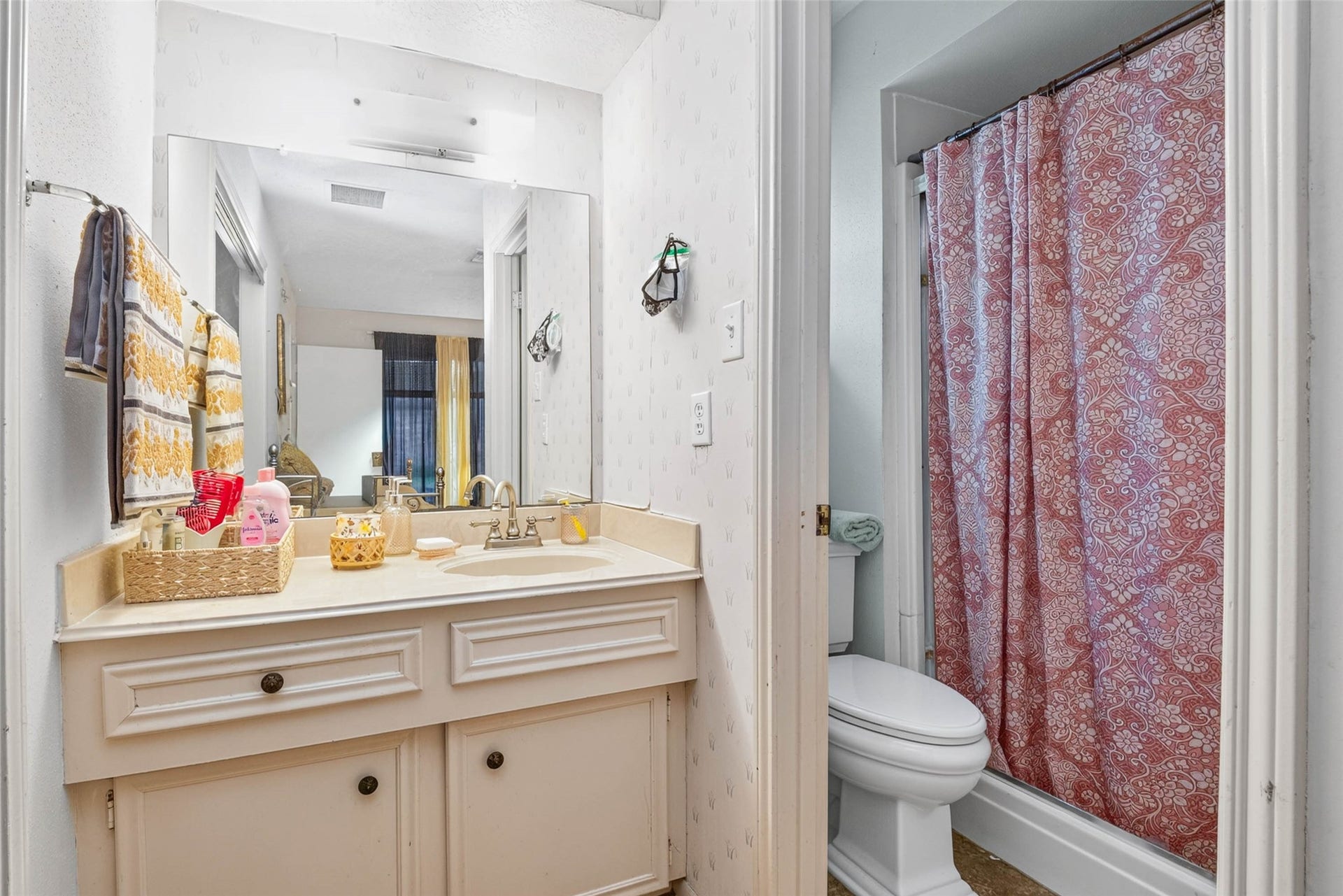 14339 Crosshaven Drive, Houston, TX 77015 14339 Crosshaven Drive, Houston, TX 77015