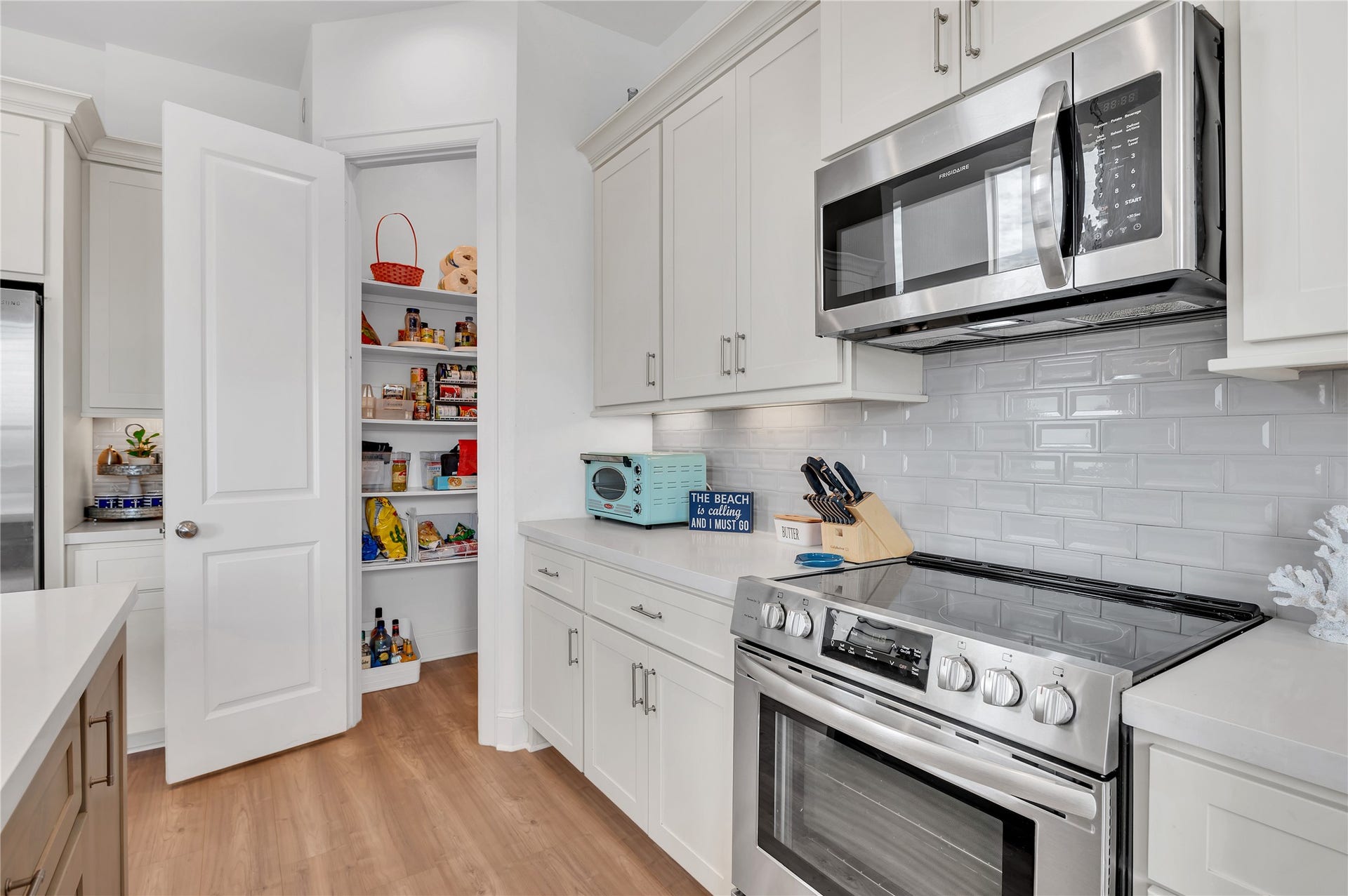 22919 Cuadro Street, Galveston, TX 77554 22919 Cuadro Street, Galveston, TX 77554