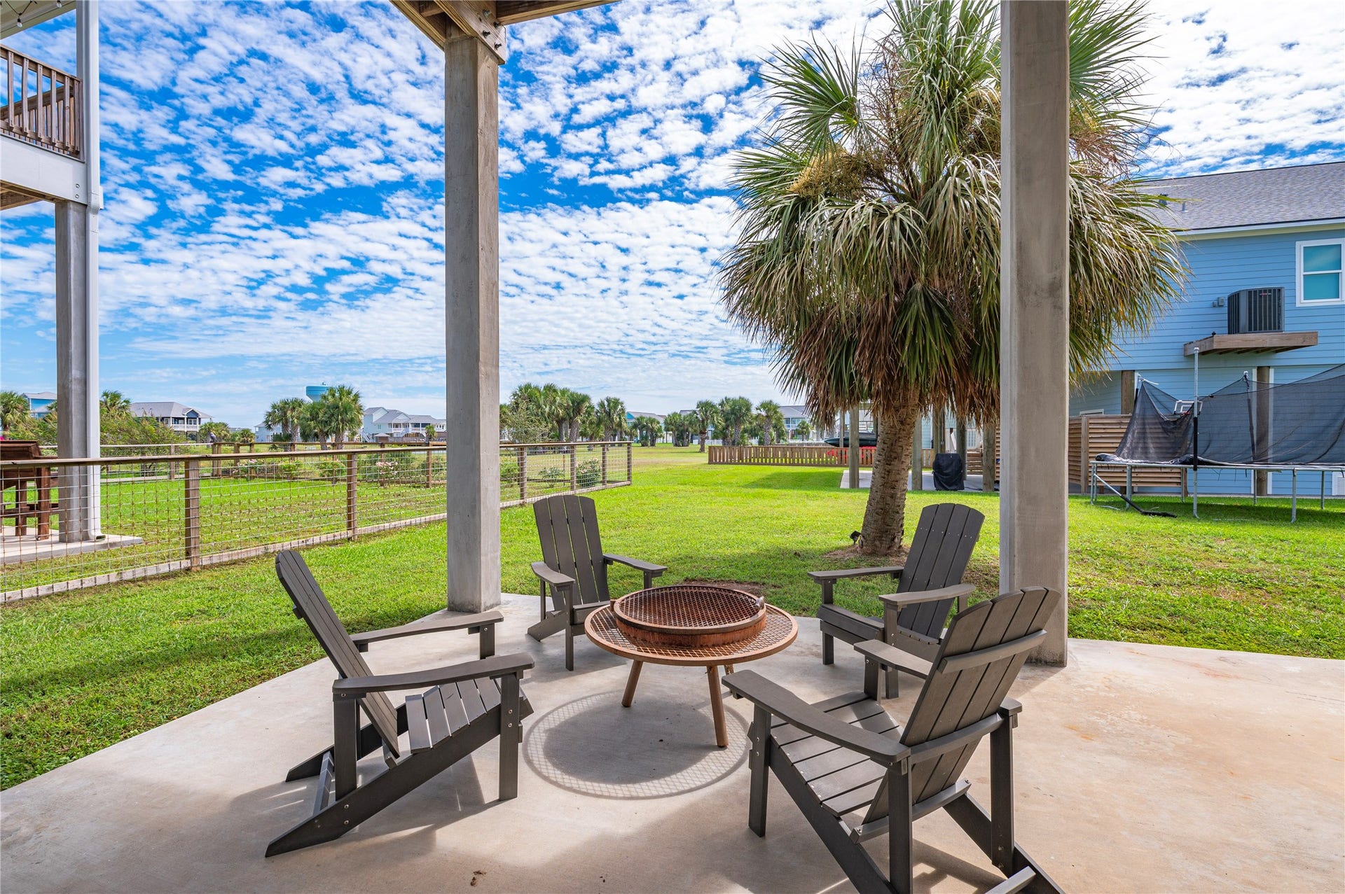 22919 Cuadro Street, Galveston, TX 77554 22919 Cuadro Street, Galveston, TX 77554