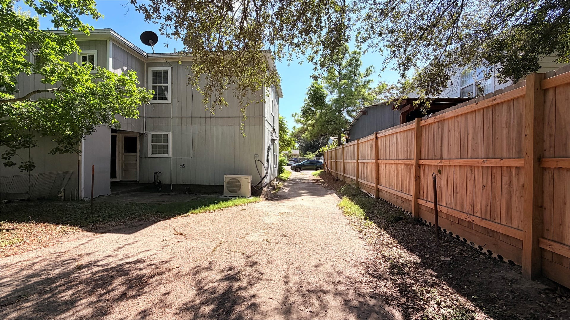 1120 Hunter Drive, #A, Texas City, TX 77590 Backyard