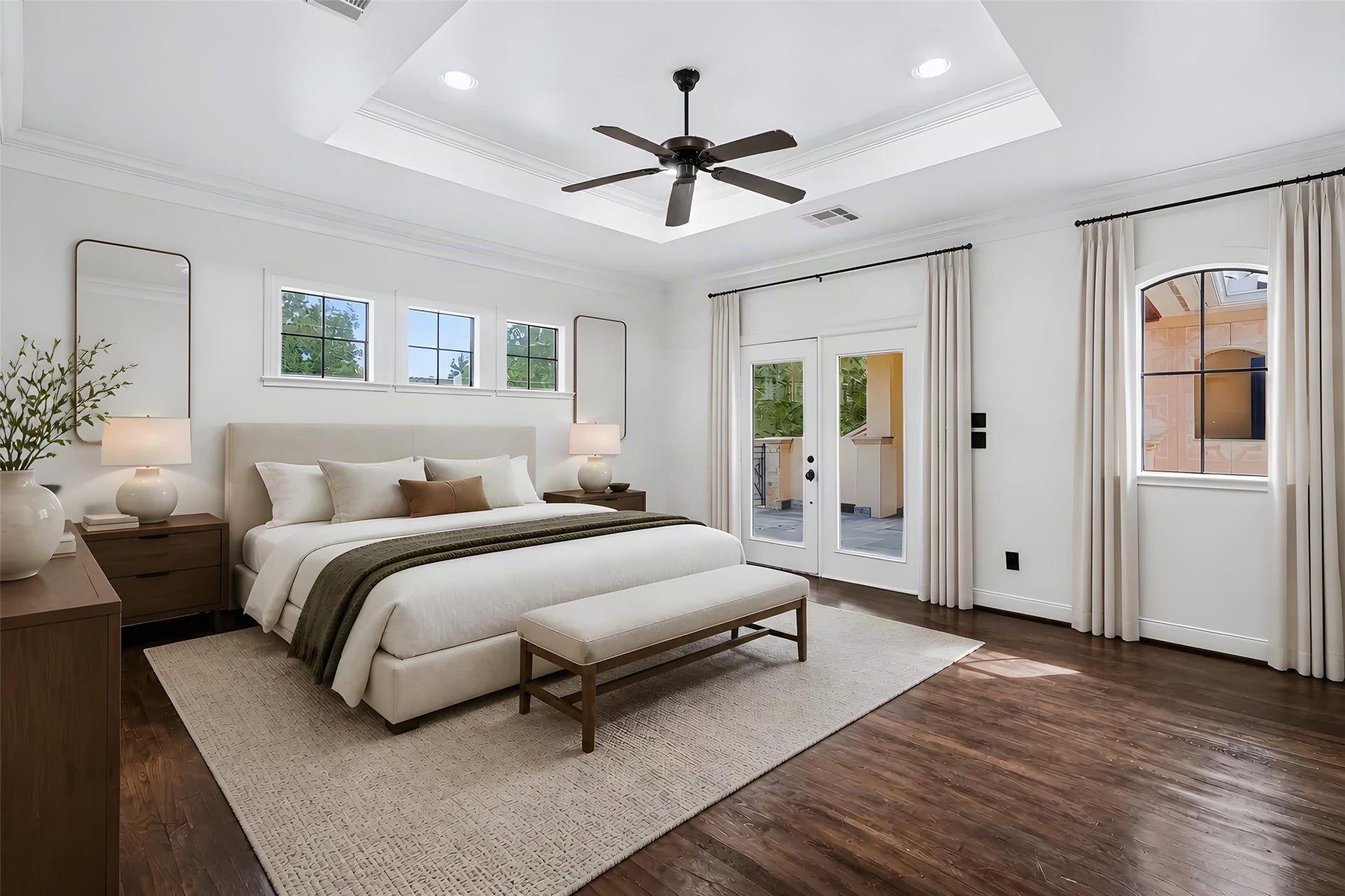 4601 Birch Street, Bellaire, TX 77401