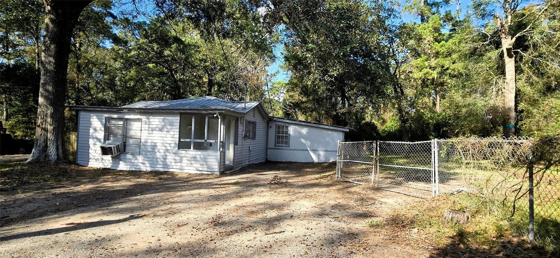 16423 Stinson Lane, Montgomery, TX 77316 16423 Stinson Lane, Montgomery, TX 77316