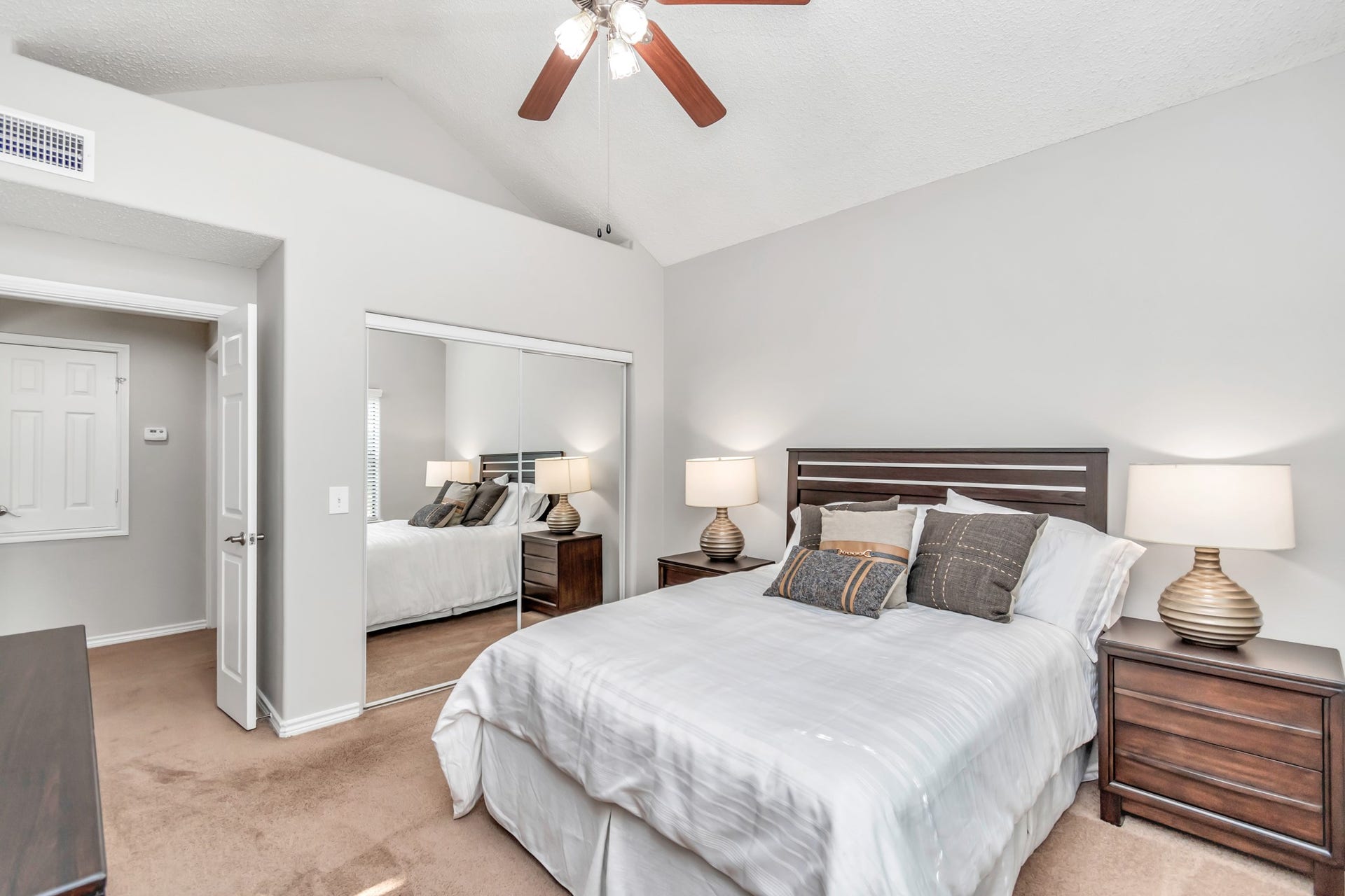 1600 Eldridge Parkway, #1207, Houston, TX 77077 Photos displayed may be of similar apartments or floor plans featuring the same finishes.