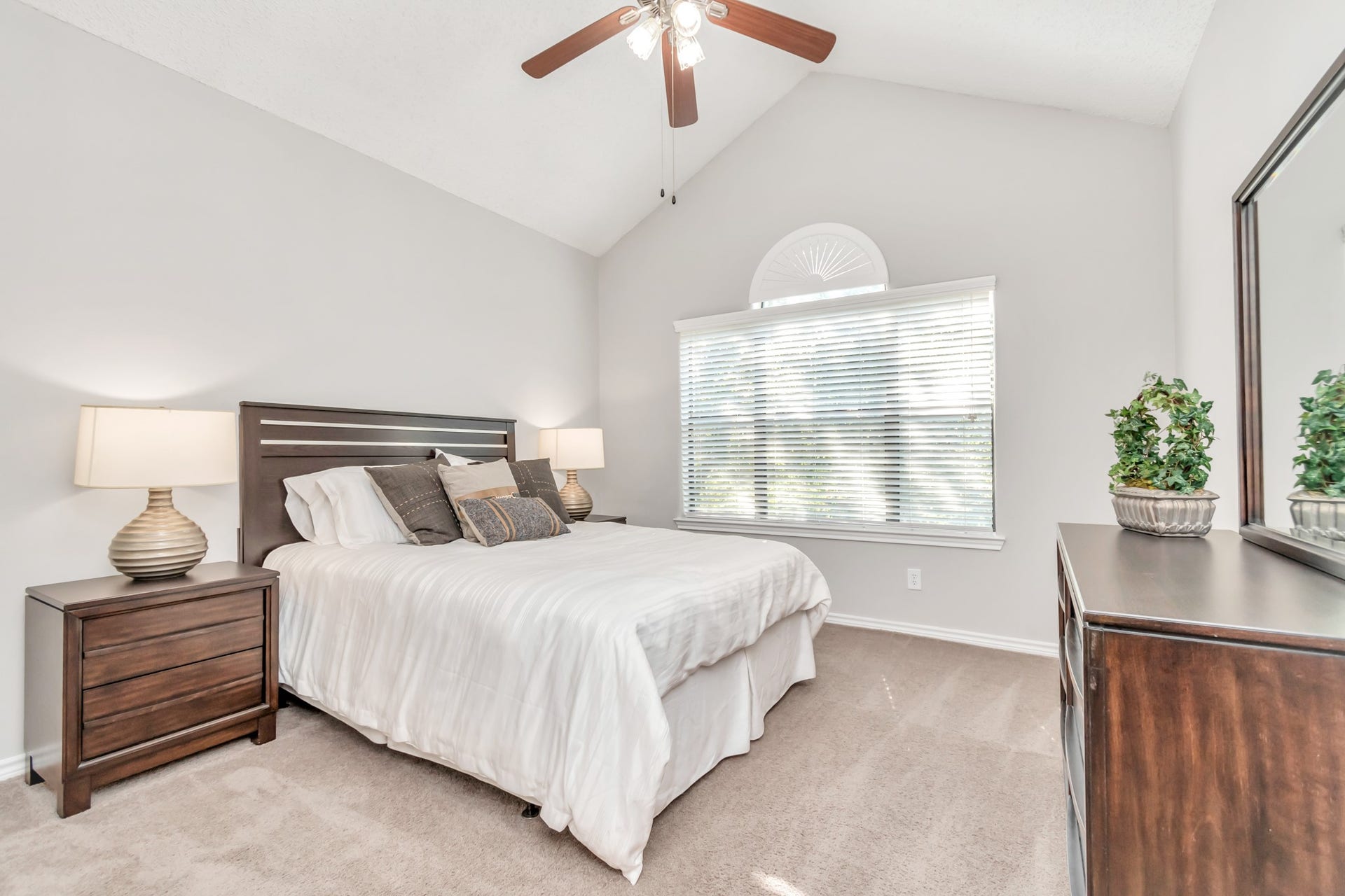 1600 Eldridge Parkway, #1207, Houston, TX 77077 Photos displayed may be of similar apartments or floor plans featuring the same finishes.