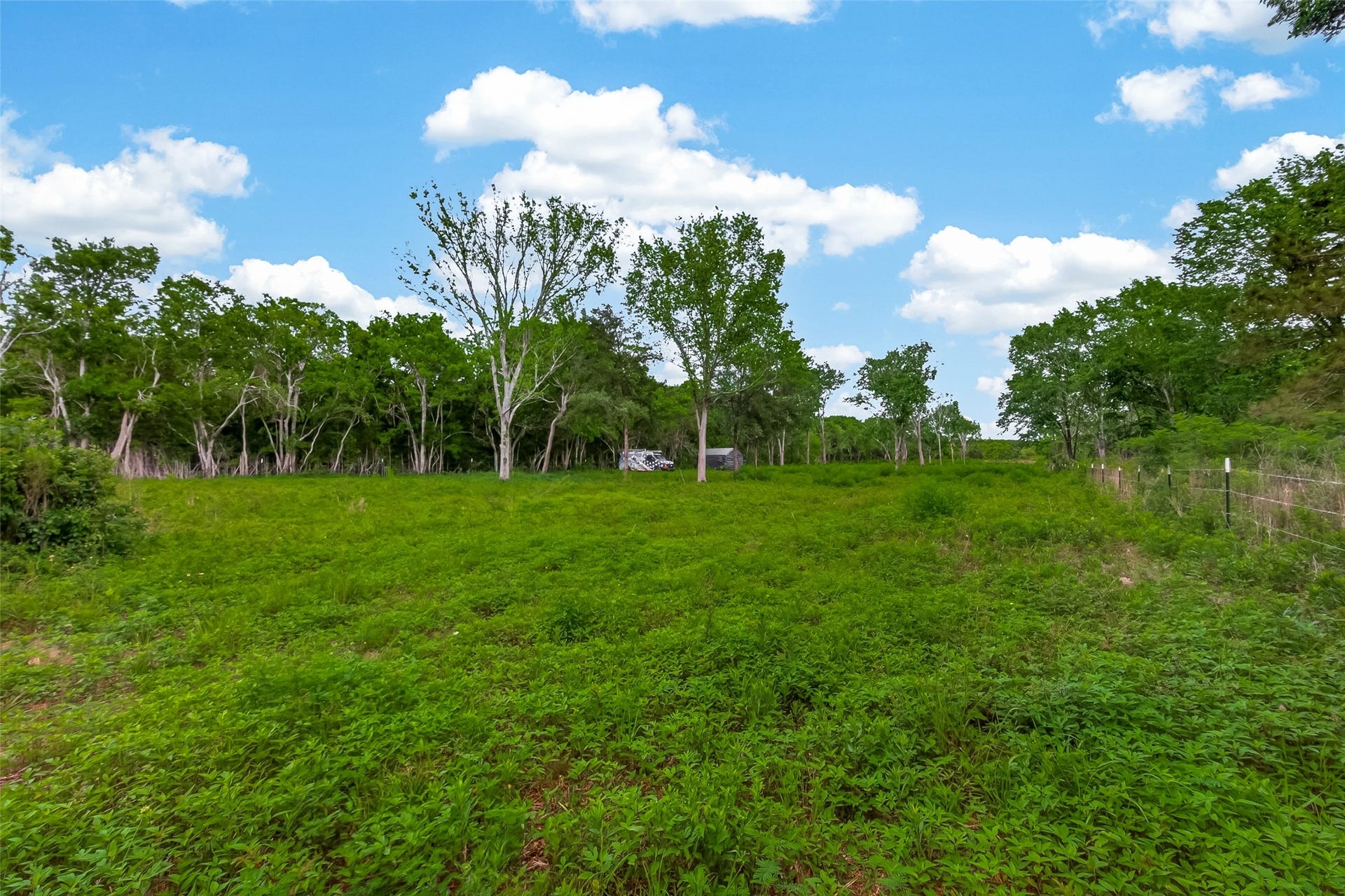 7600 Hacker Road, Hitchcock, TX 77563 7600 Hacker Road, Hitchcock, TX 77563