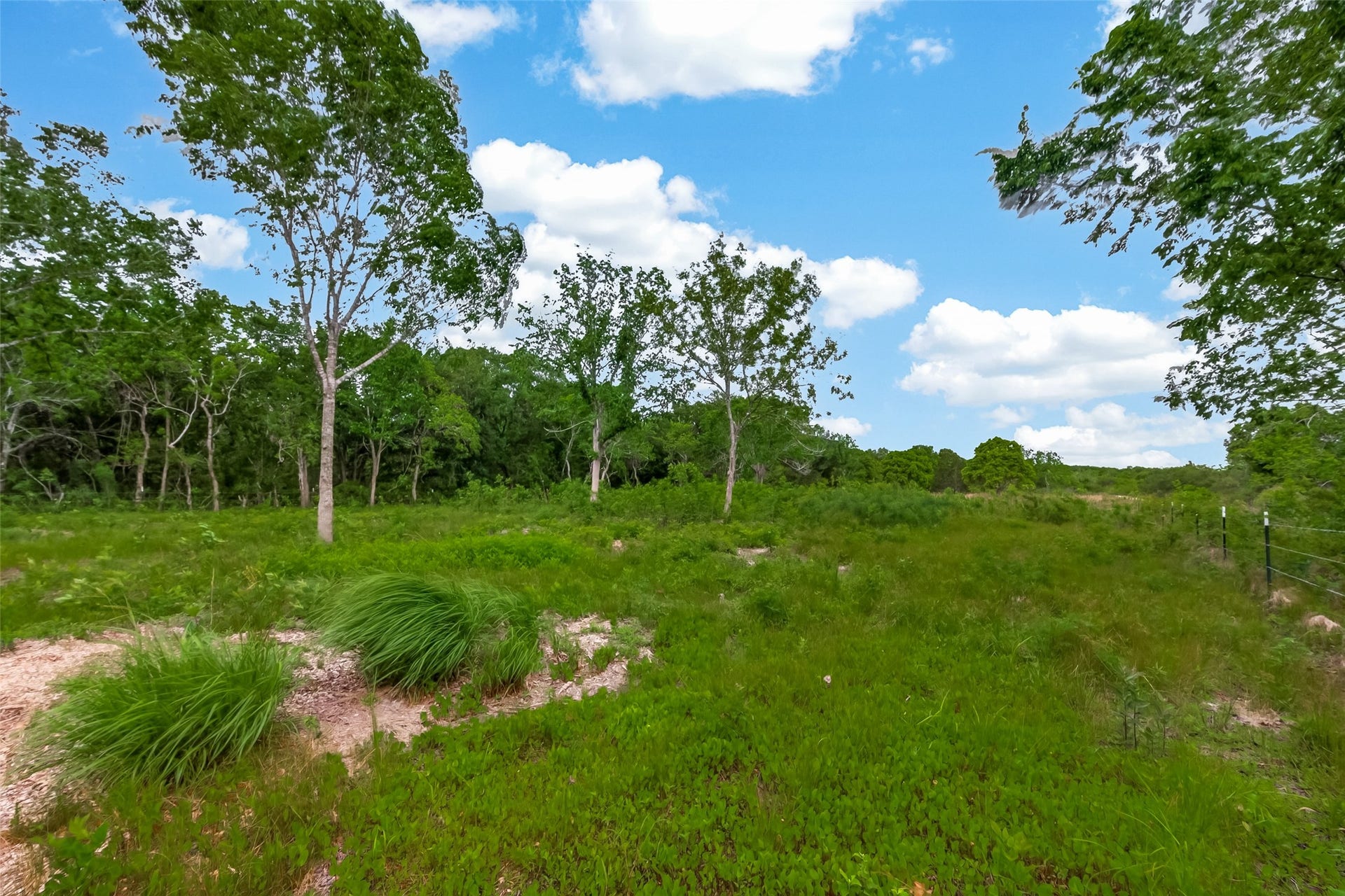 7600 Hacker Road, Hitchcock, TX 77563 Build your dream home here