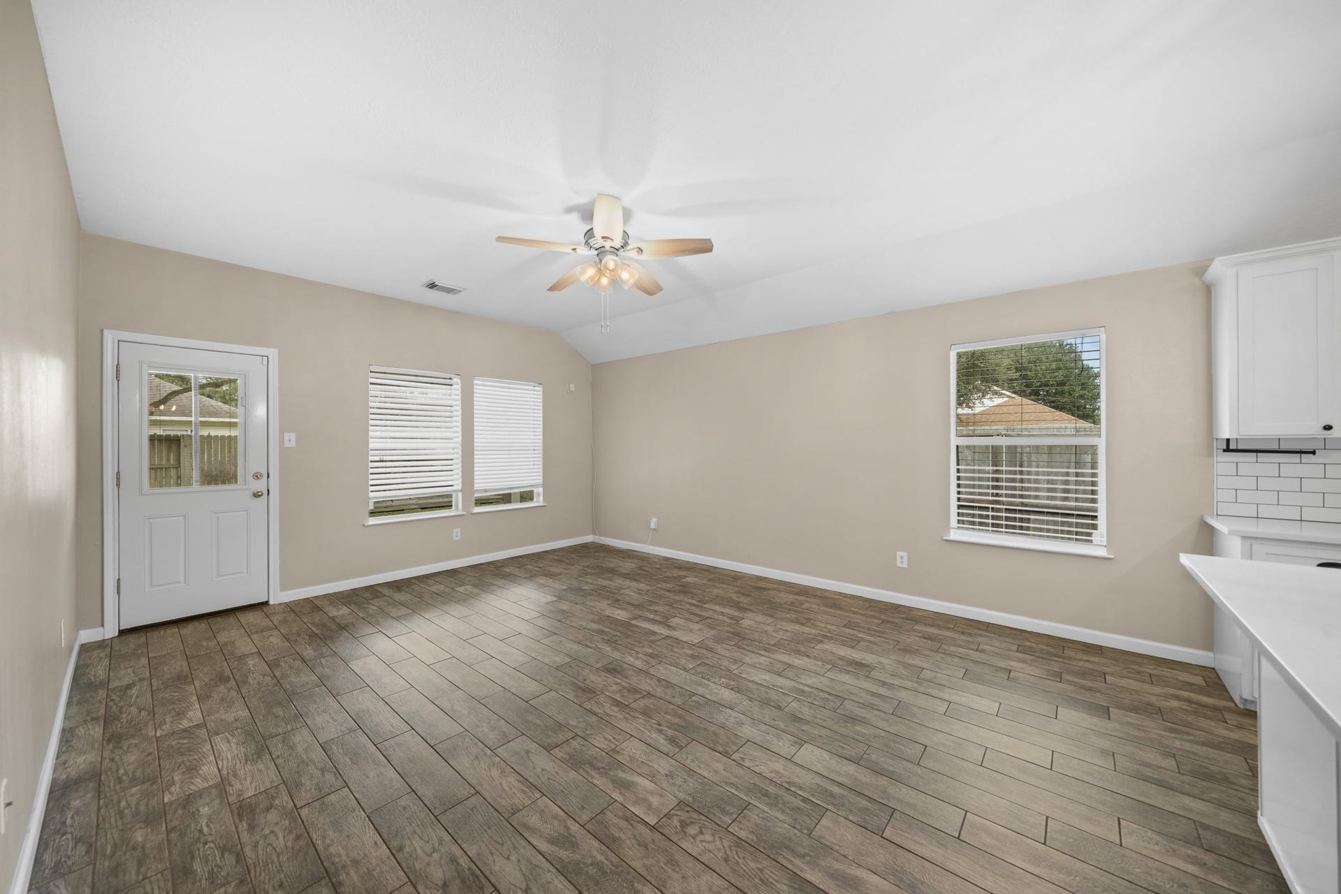 6816 Arbor Hollow Lane, Dickinson, TX 77539 6816 Arbor Hollow Lane, Dickinson, TX 77539