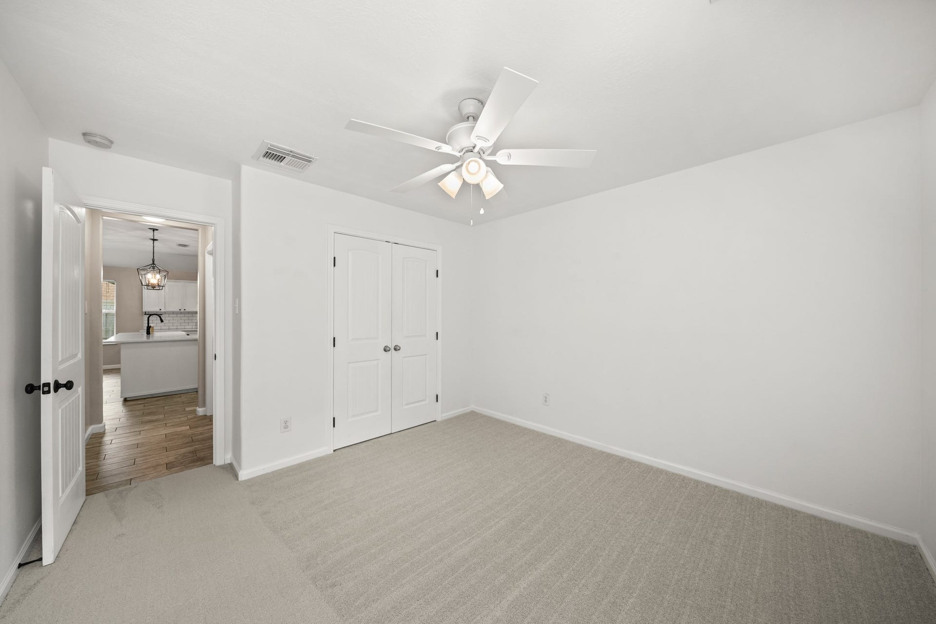 6816 Arbor Hollow Lane, Dickinson, TX 77539 Secondary Bedroom