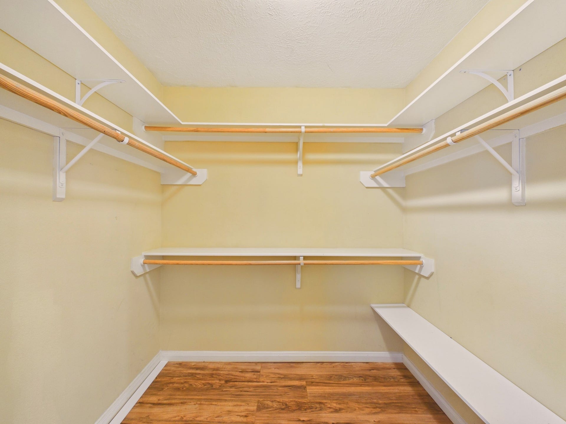 6404 Bayou Glen Road, Houston, TX 77057 Fantastic Closet with Great Storage Options