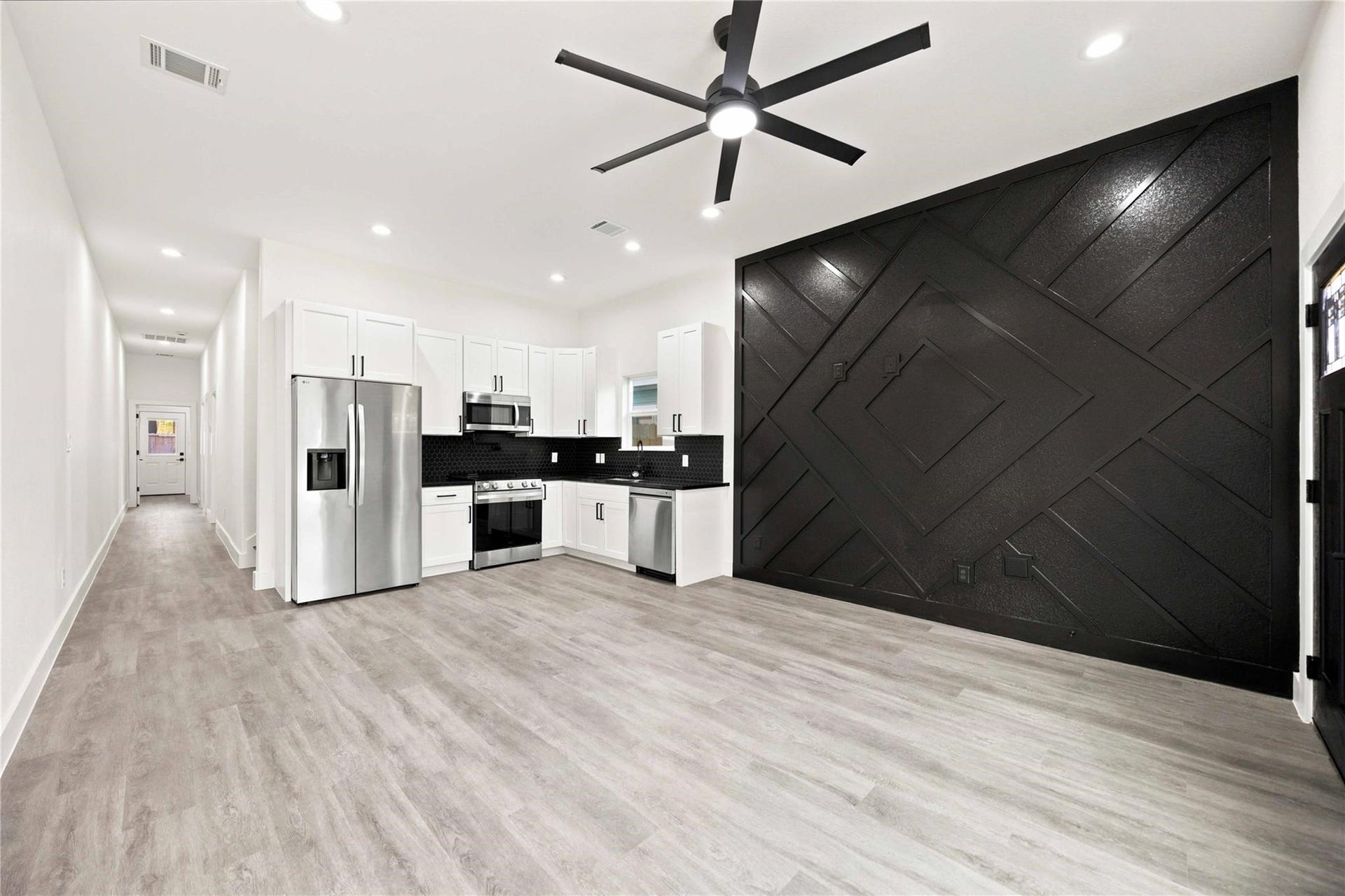 7982 Ritz Street, #A, Houston, TX 77028 7982 Ritz Street, #A, Houston, TX 77028