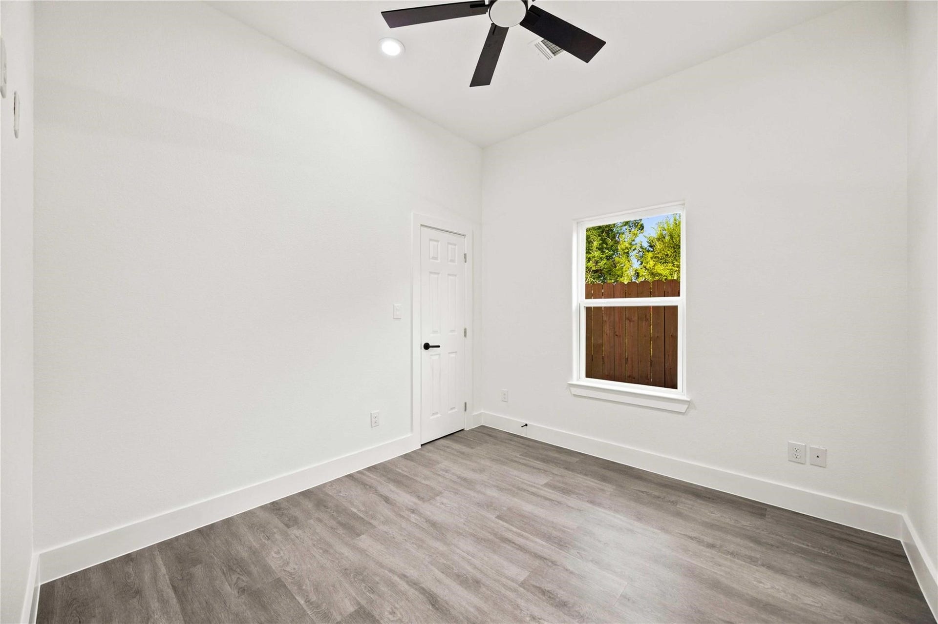 7982 Ritz Street, #A, Houston, TX 77028 7982 Ritz Street, #A, Houston, TX 77028