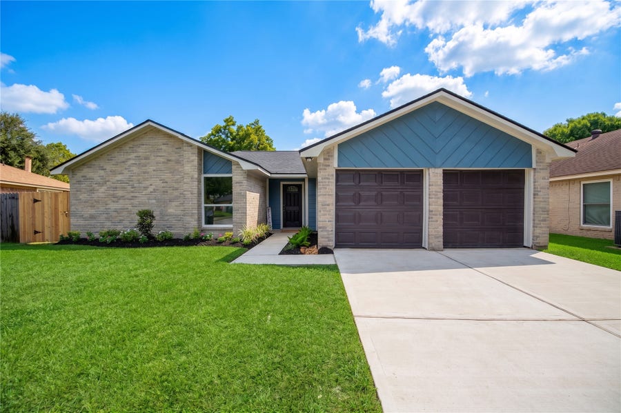 Property photo for 13711 Charidges Court, Houston, TX