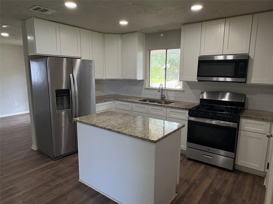 Property photo for 413 Betty Road, South Houston, TX