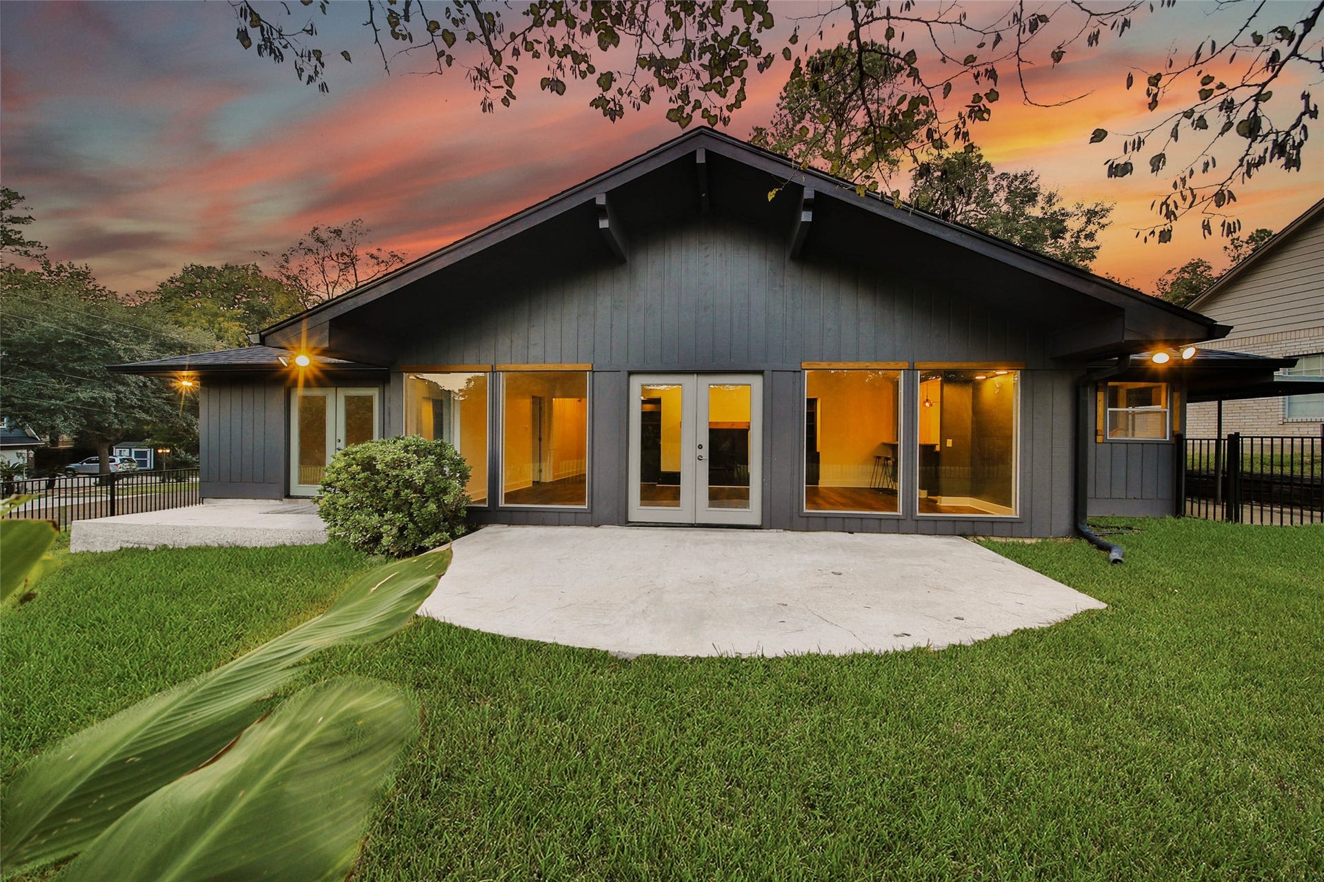 79 Tubac Street, Conroe, TX 77304